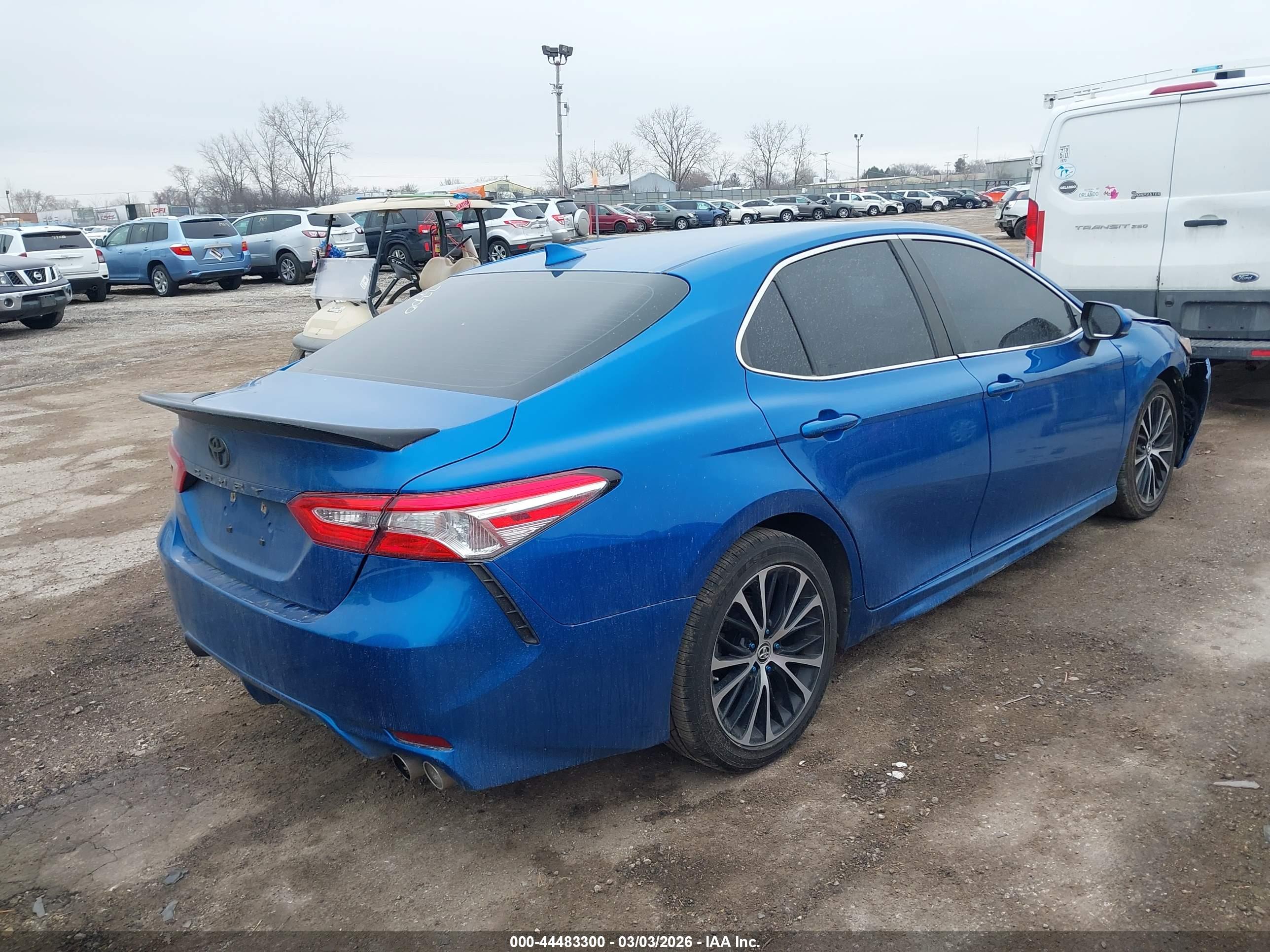 TOYOTA CAMRY image 4