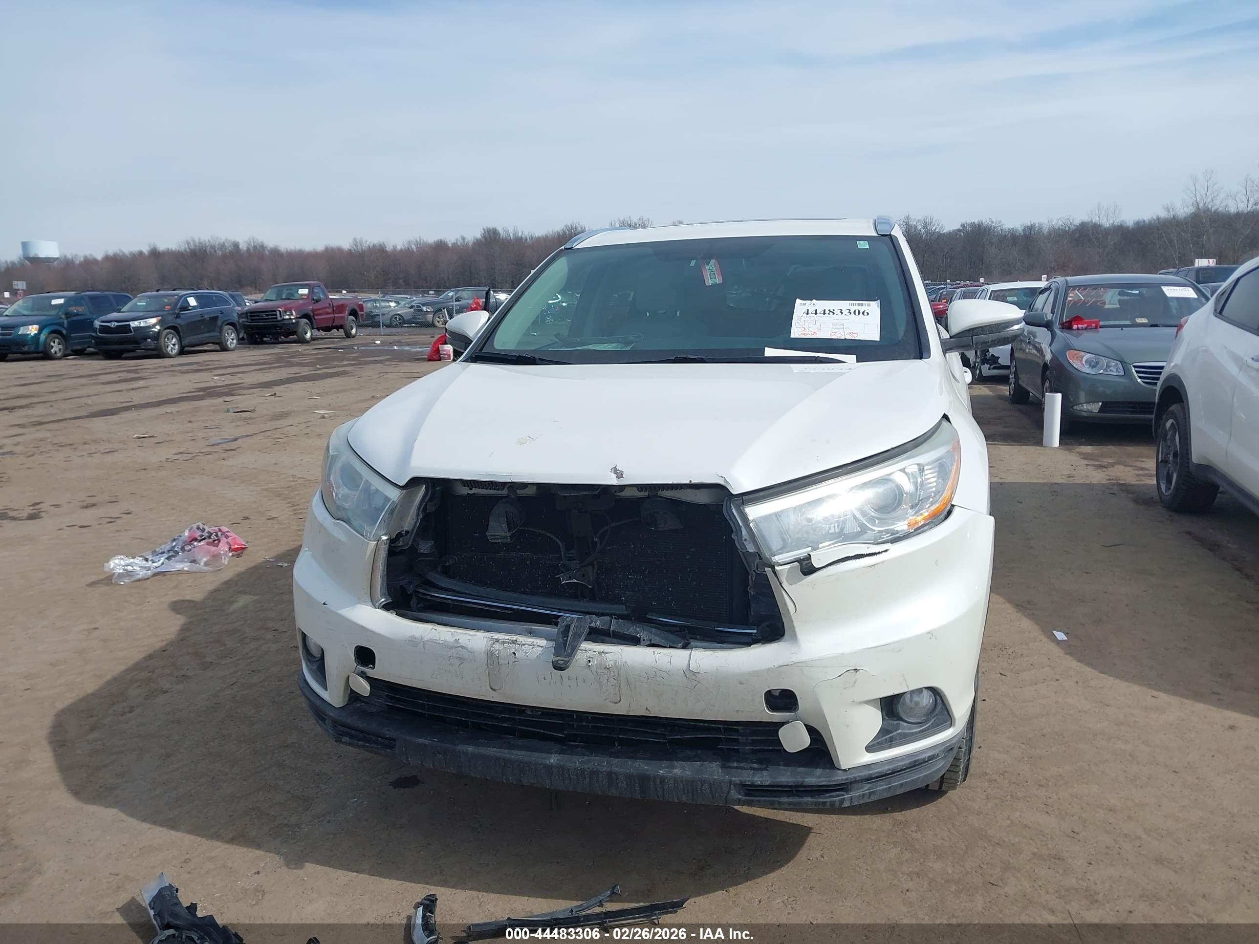 TOYOTA HIGHLANDER image 6