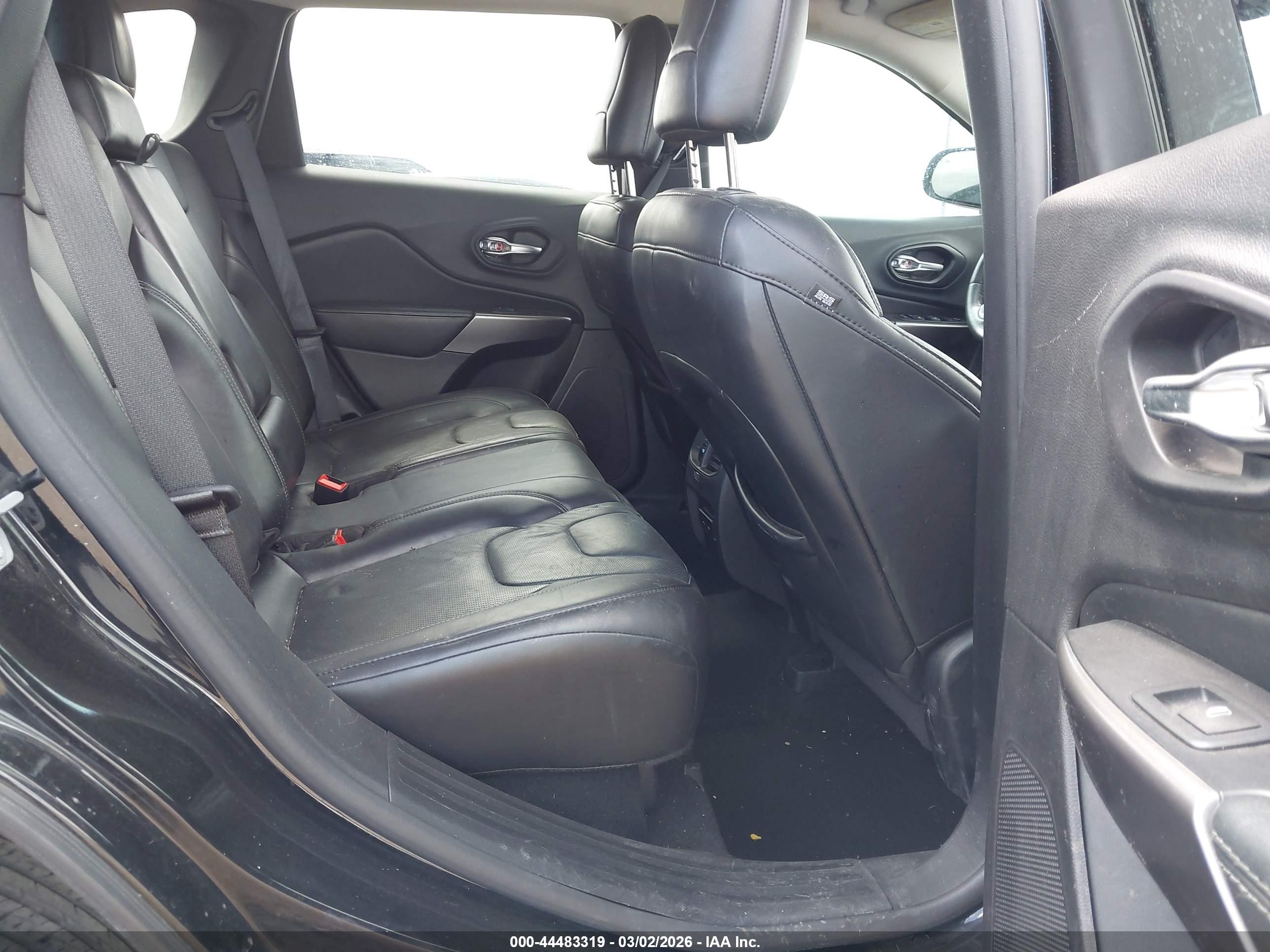 JEEP CHEROKEE image 8