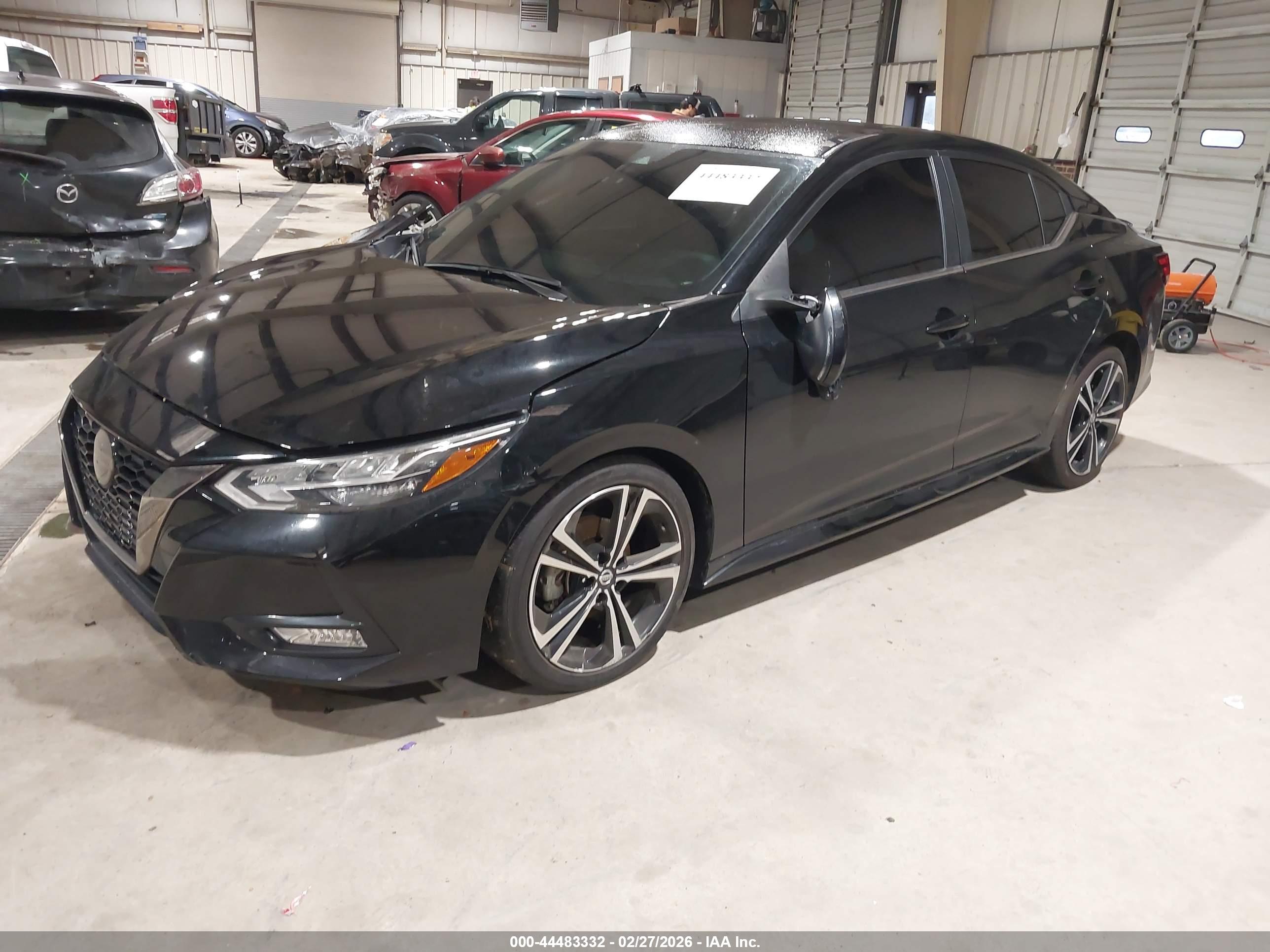 NISSAN SENTRA image 2