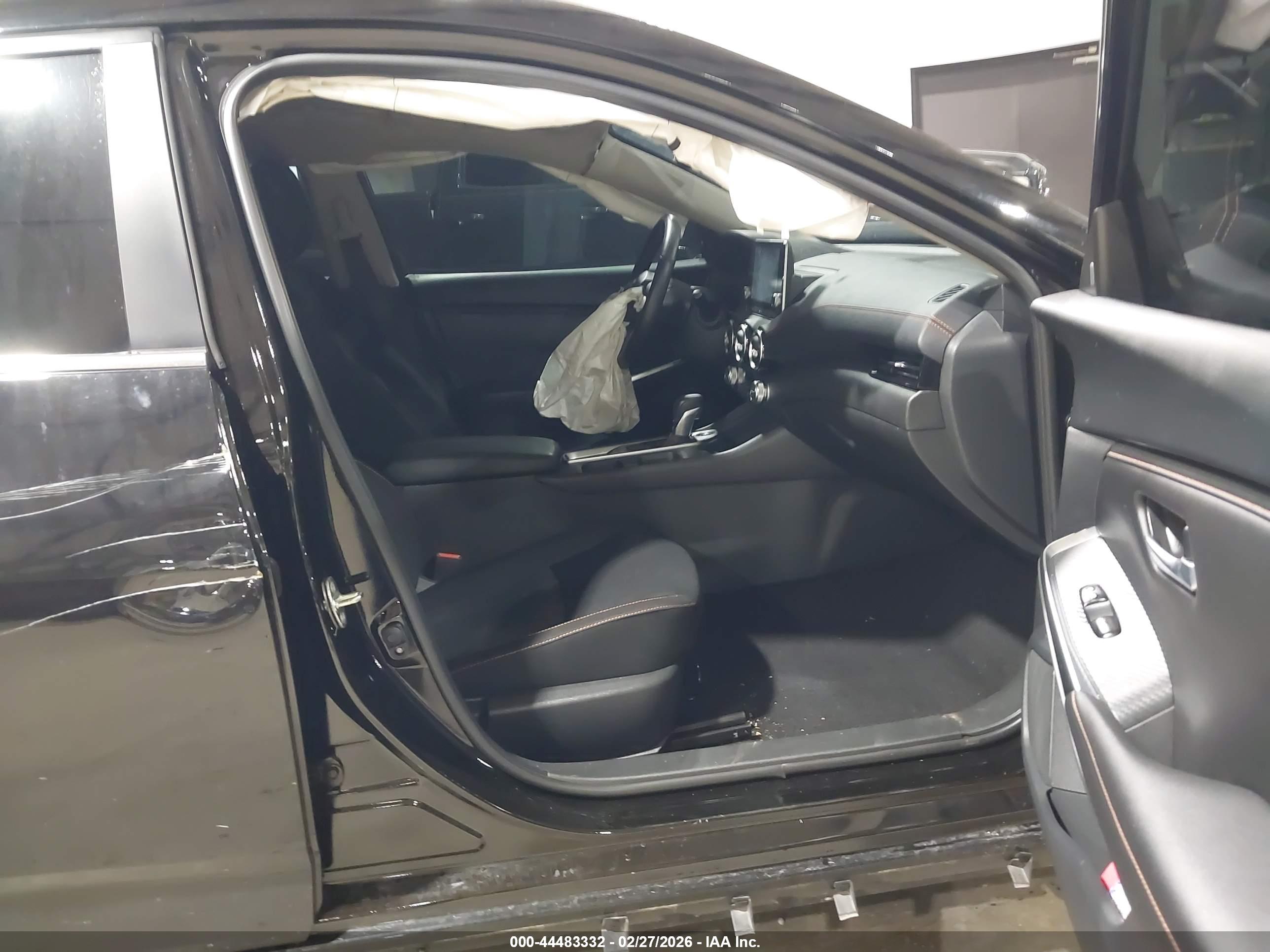 NISSAN SENTRA image 5