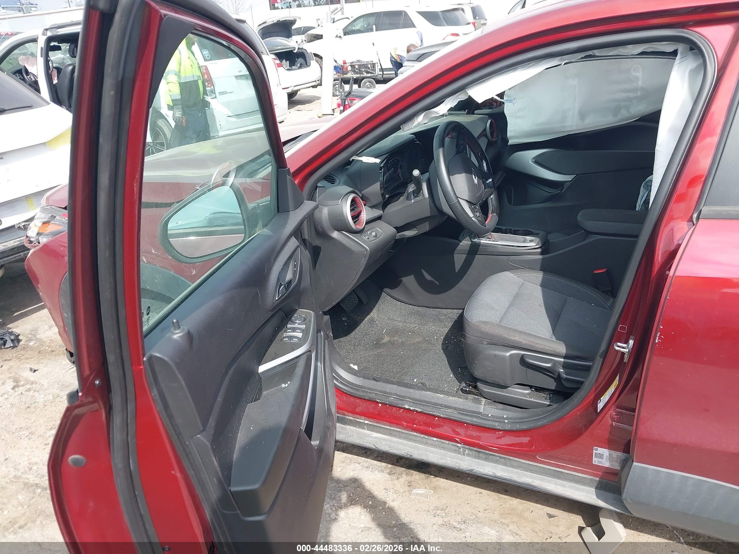 CHEVROLET TRAX image 5