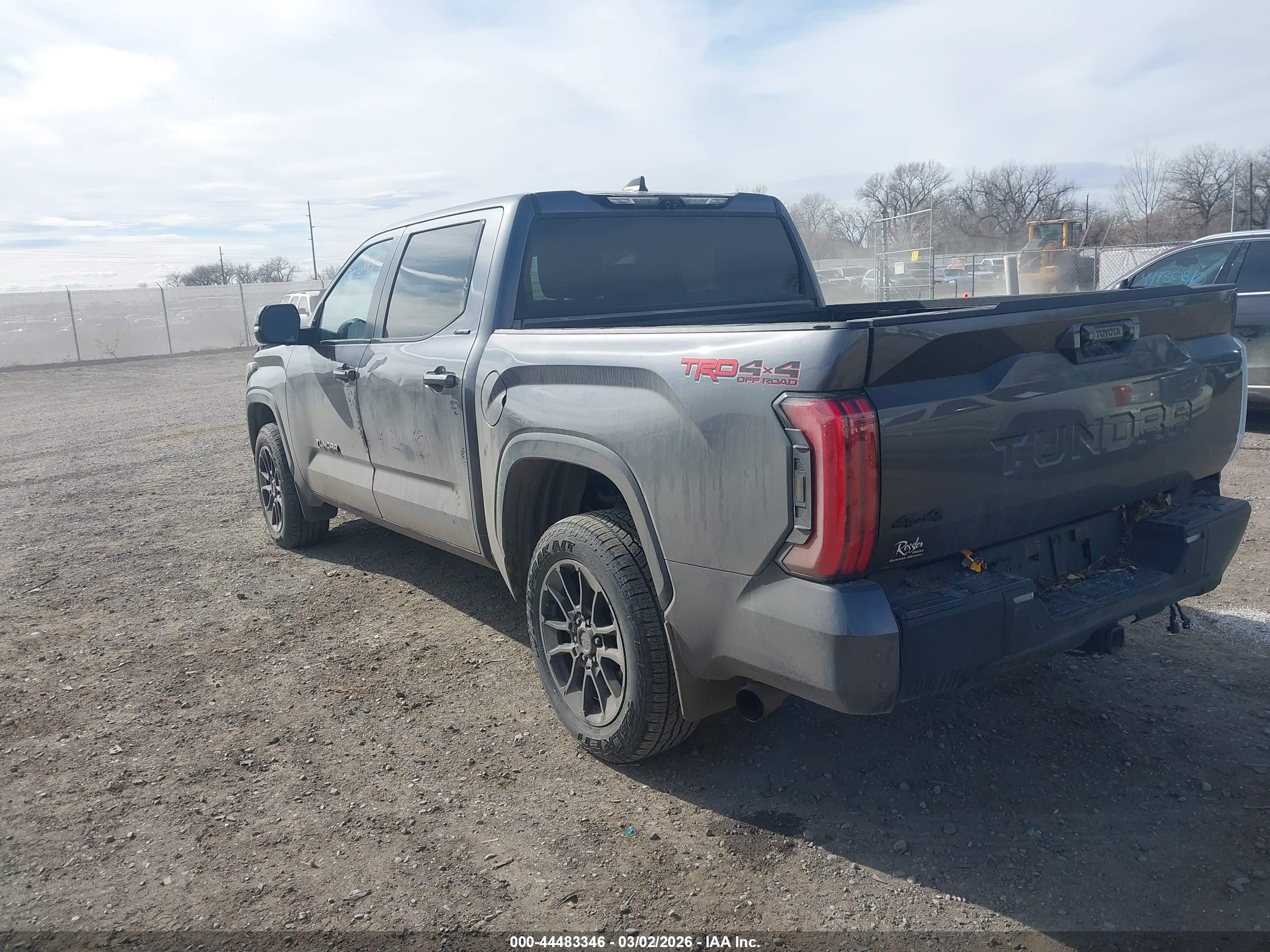 TOYOTA TUNDRA image 3