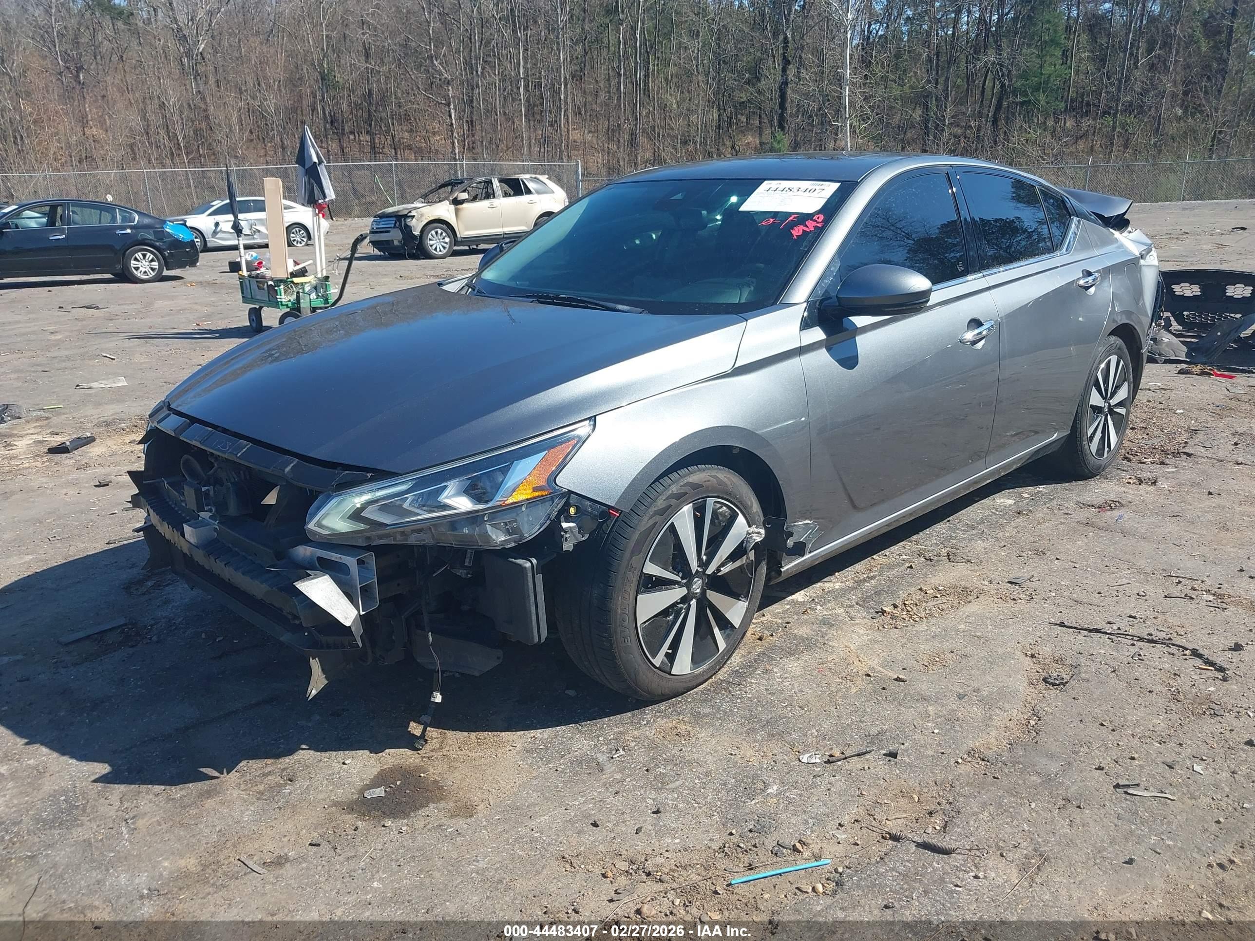 NISSAN ALTIMA image 2