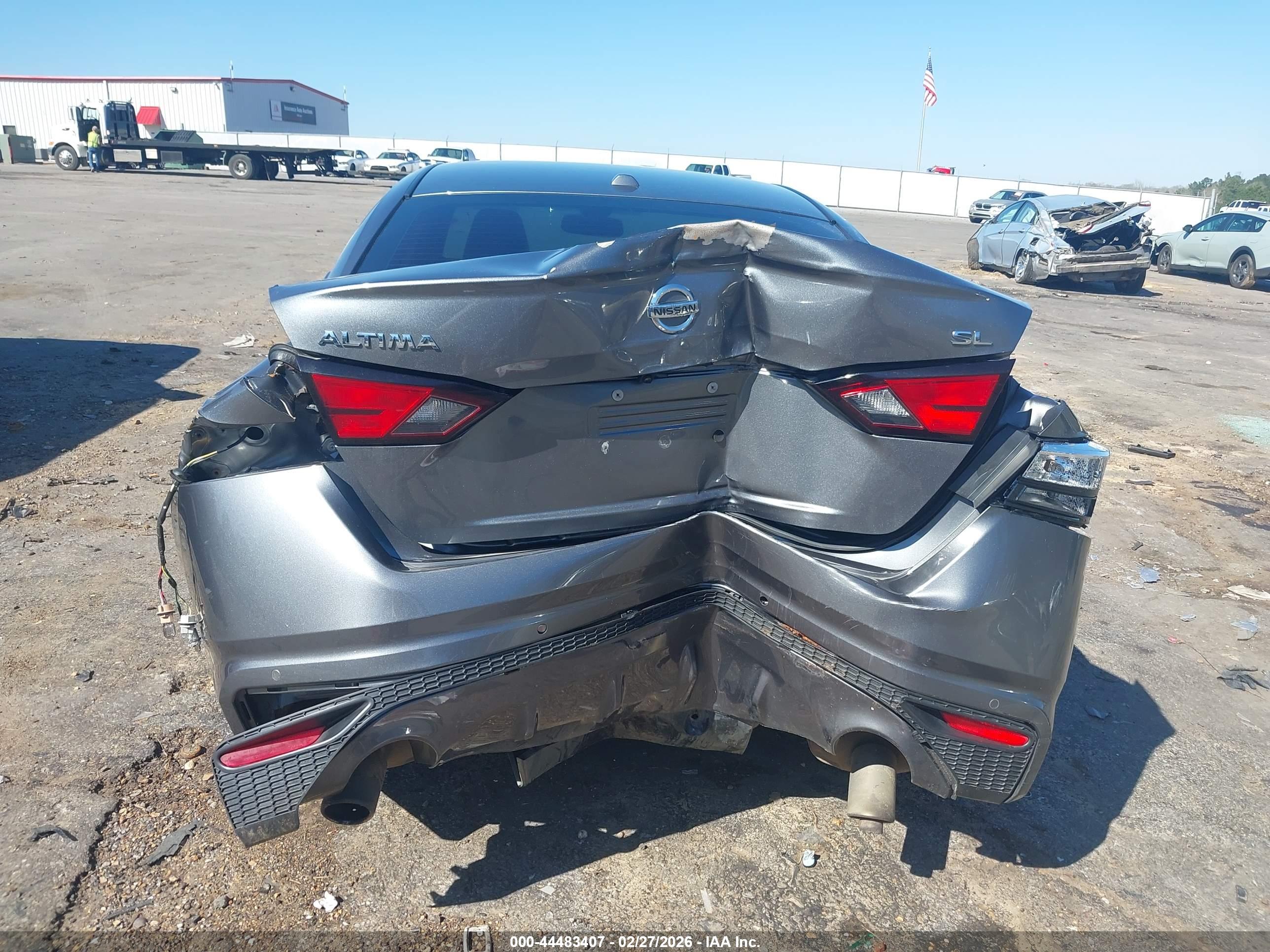 NISSAN ALTIMA image 6