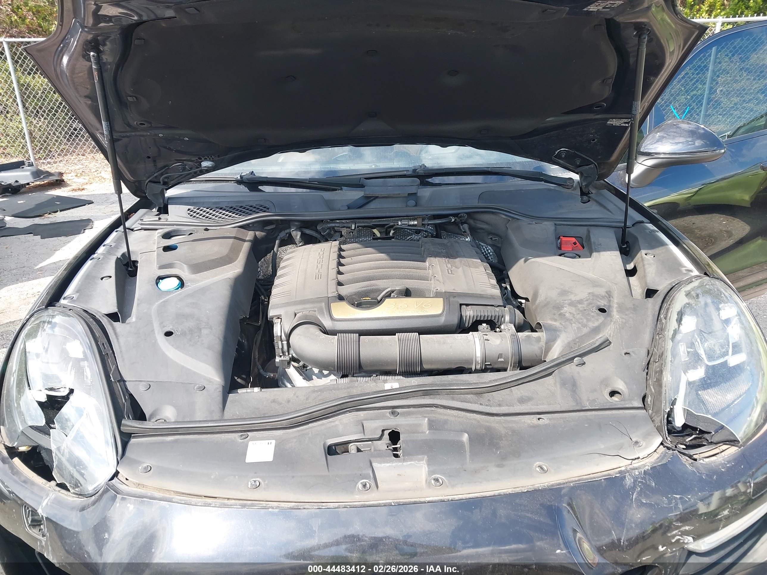 PORSCHE CAYENNE image 10