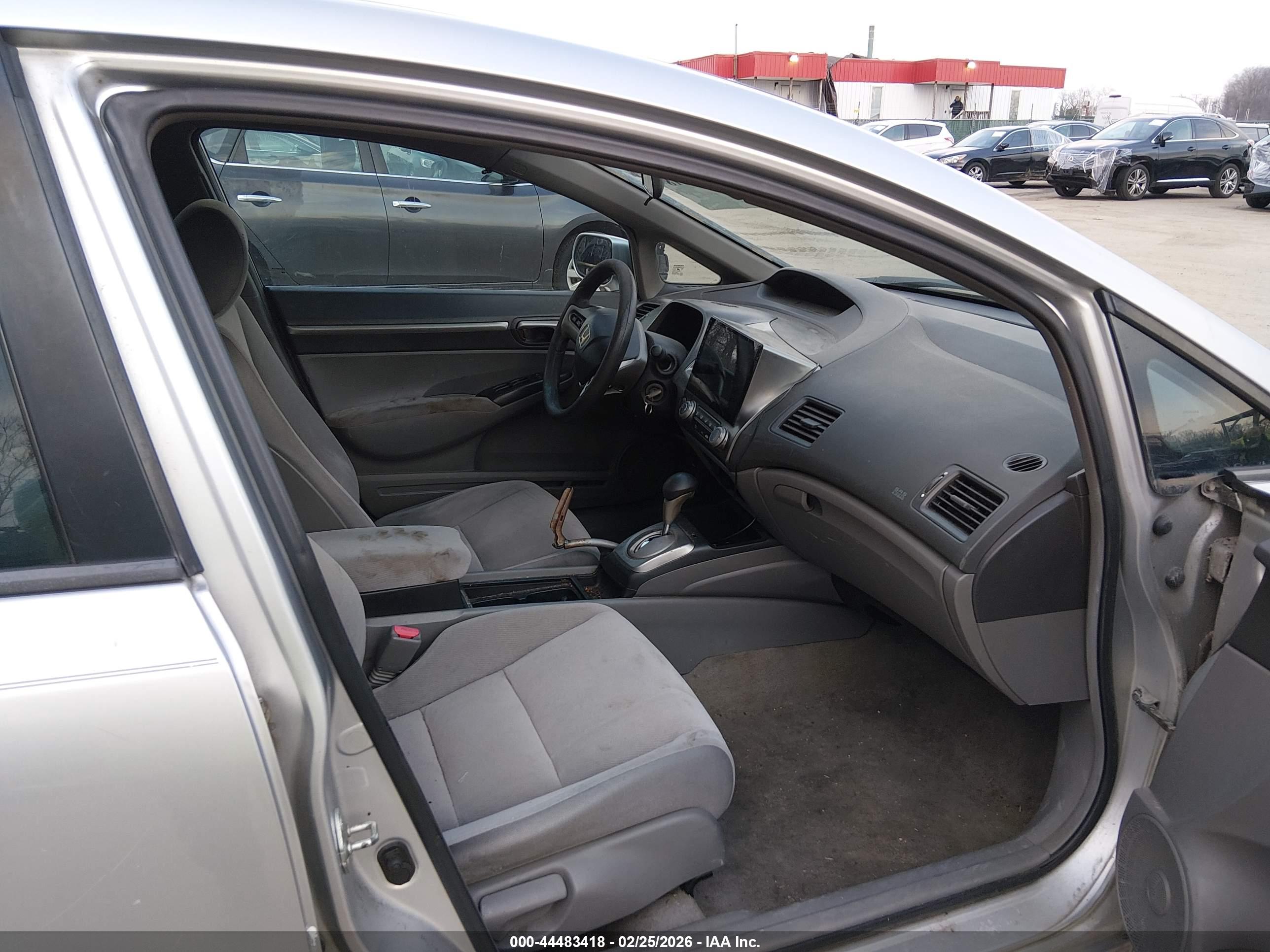 HONDA CIVIC image 5