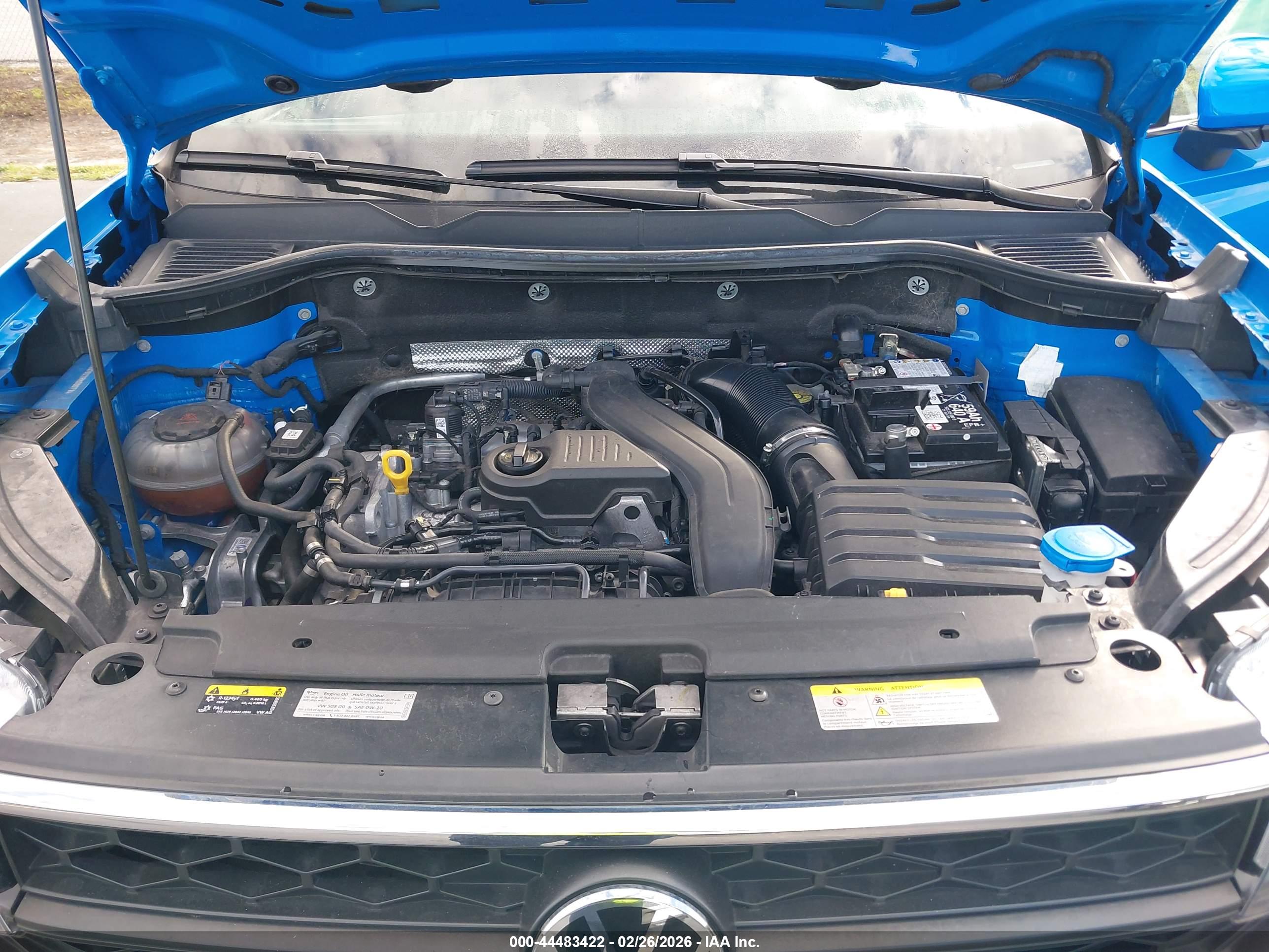 VOLKSWAGEN TAOS image 10