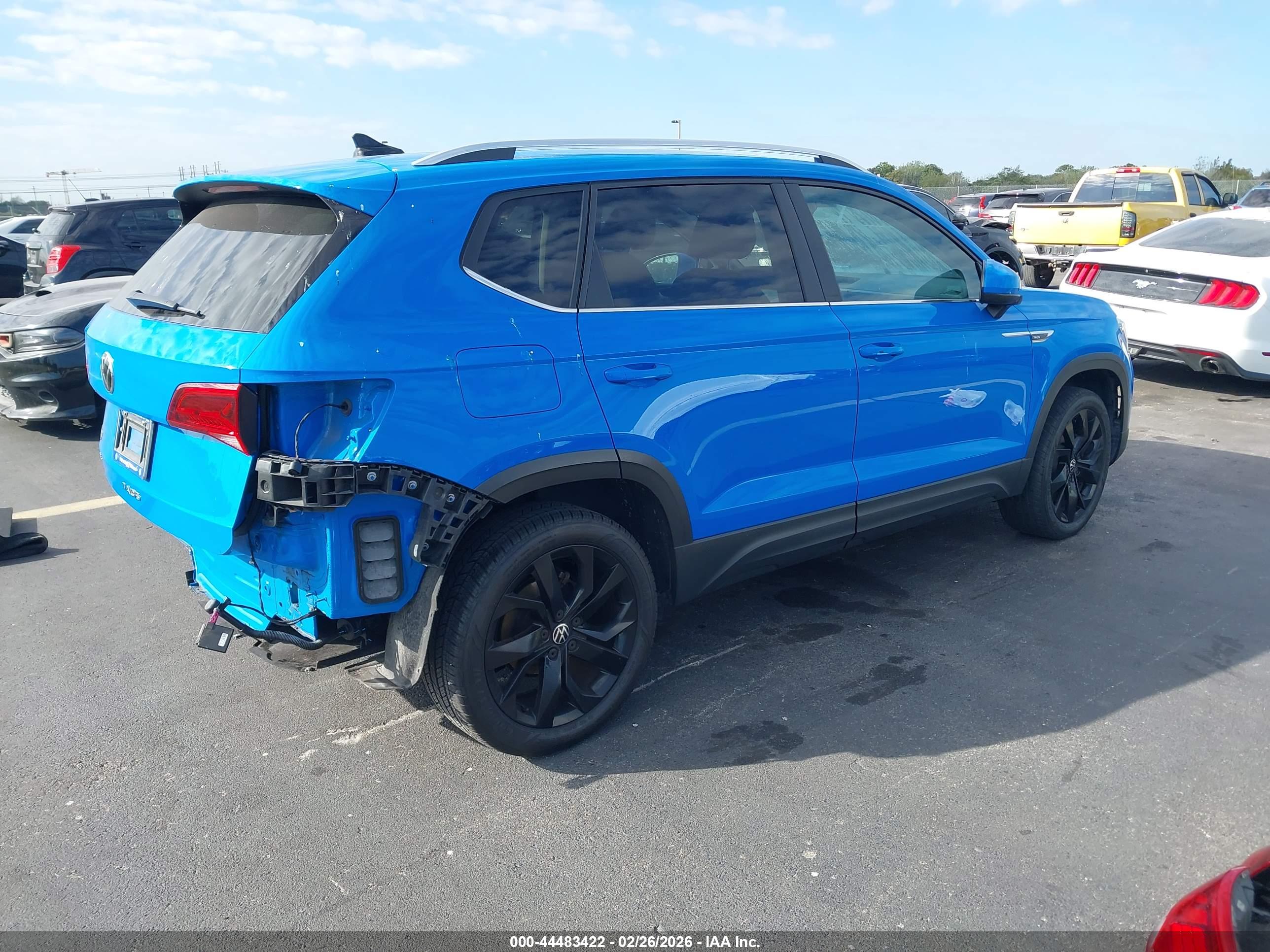 VOLKSWAGEN TAOS image 4