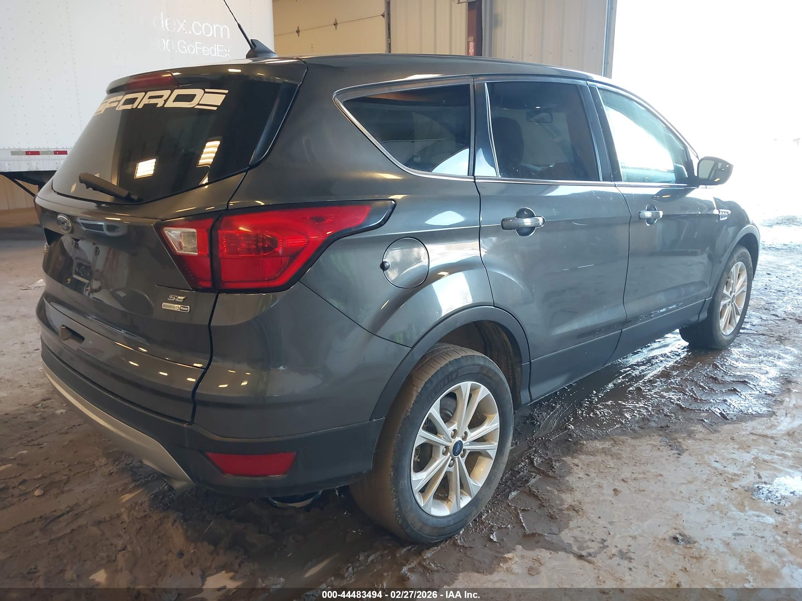 FORD ESCAPE image 4