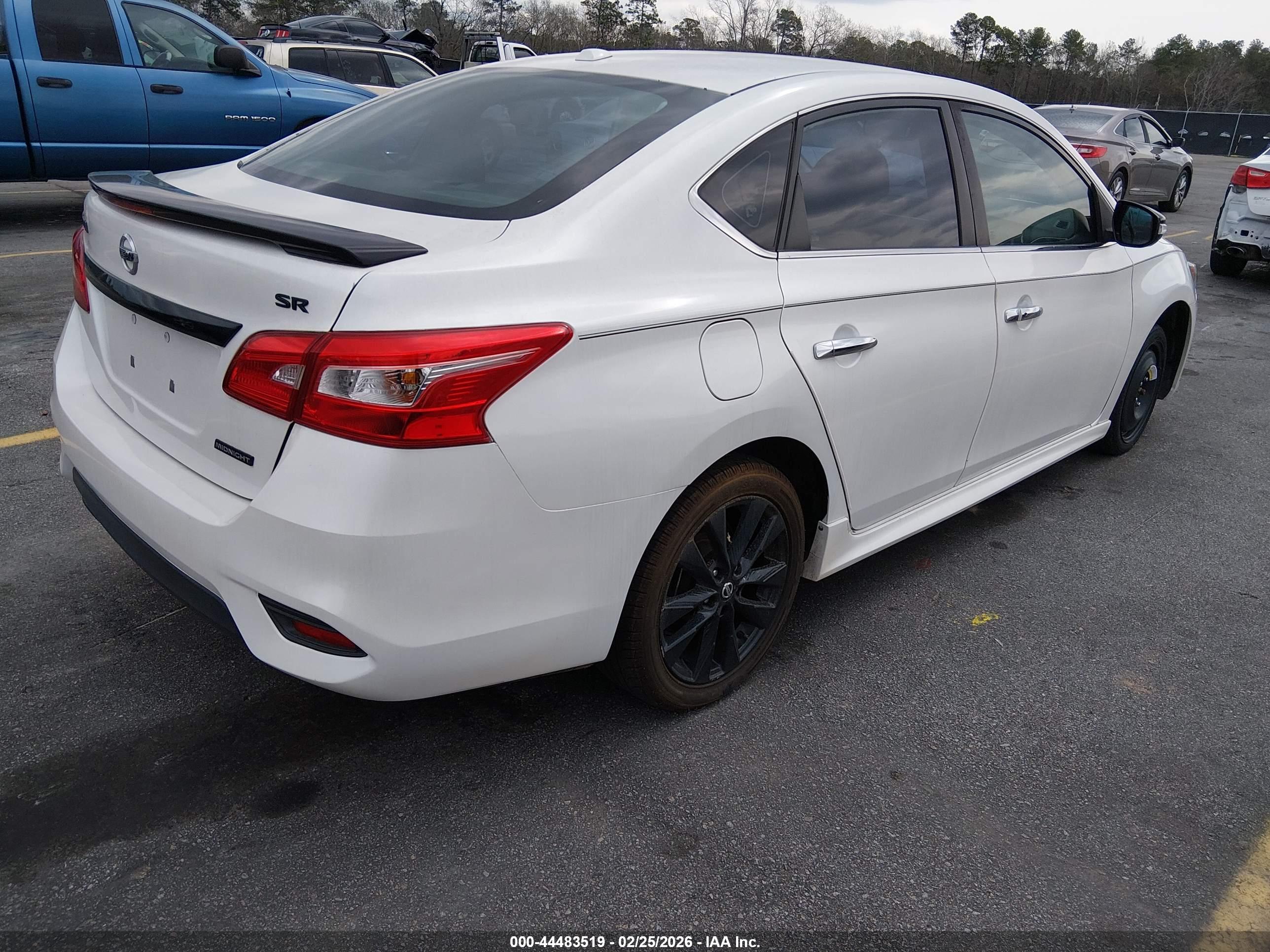 NISSAN SENTRA image 4