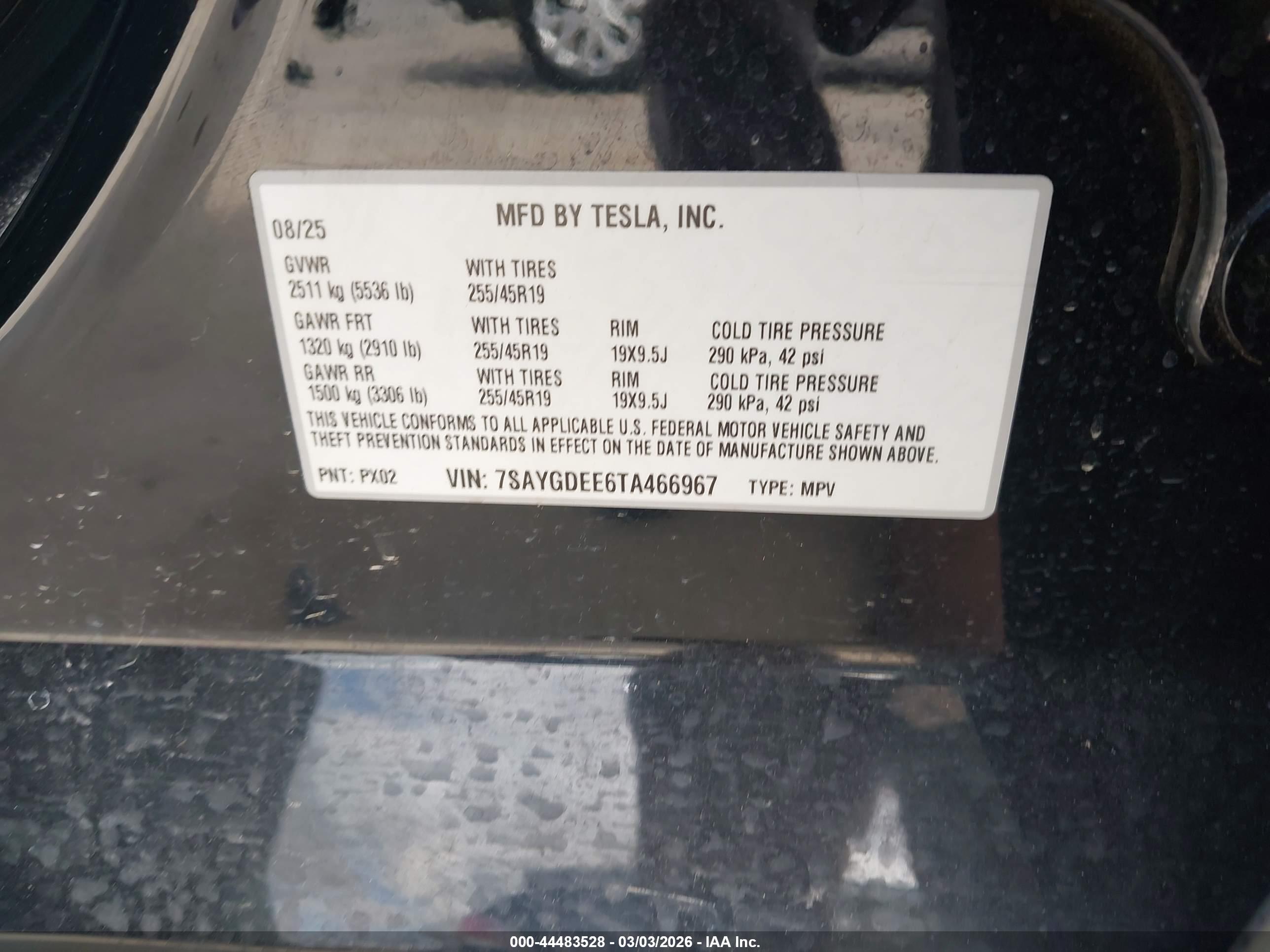 TESLA MODEL image 9