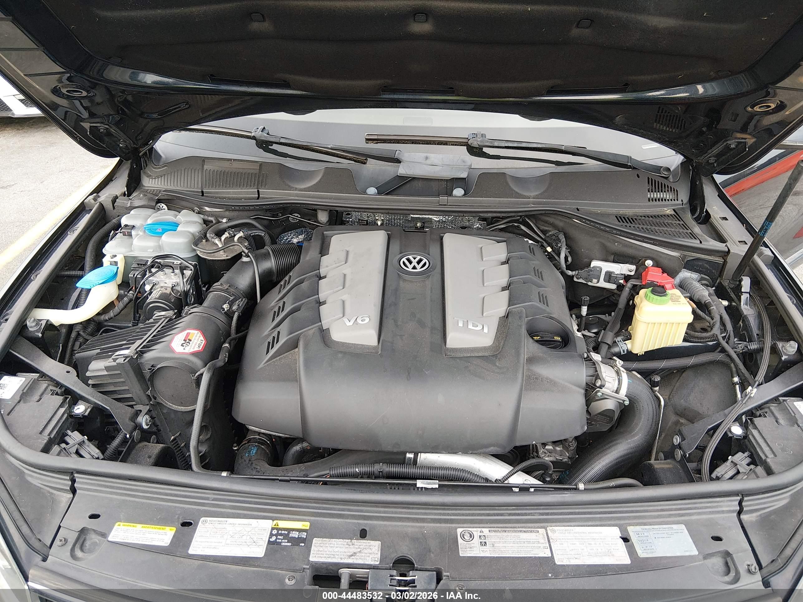 VOLKSWAGEN TOUAREG image 10