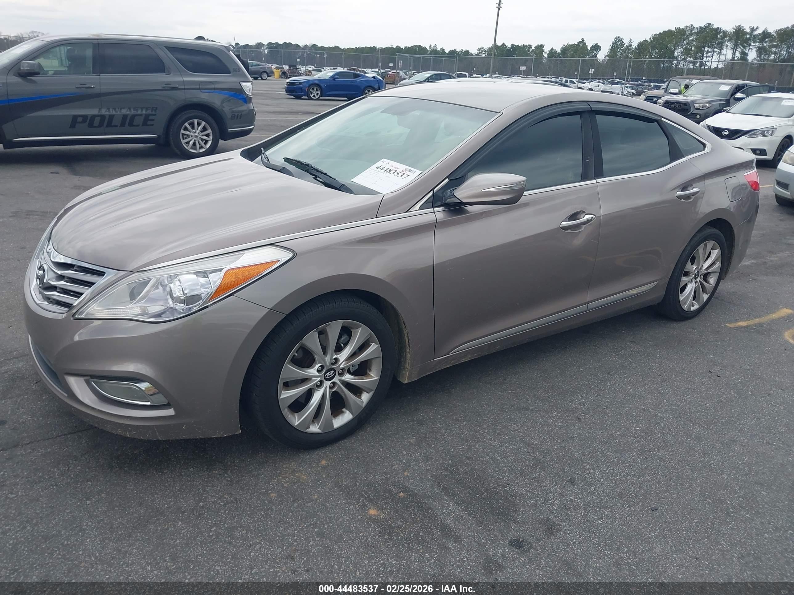 HYUNDAI AZERA image 2