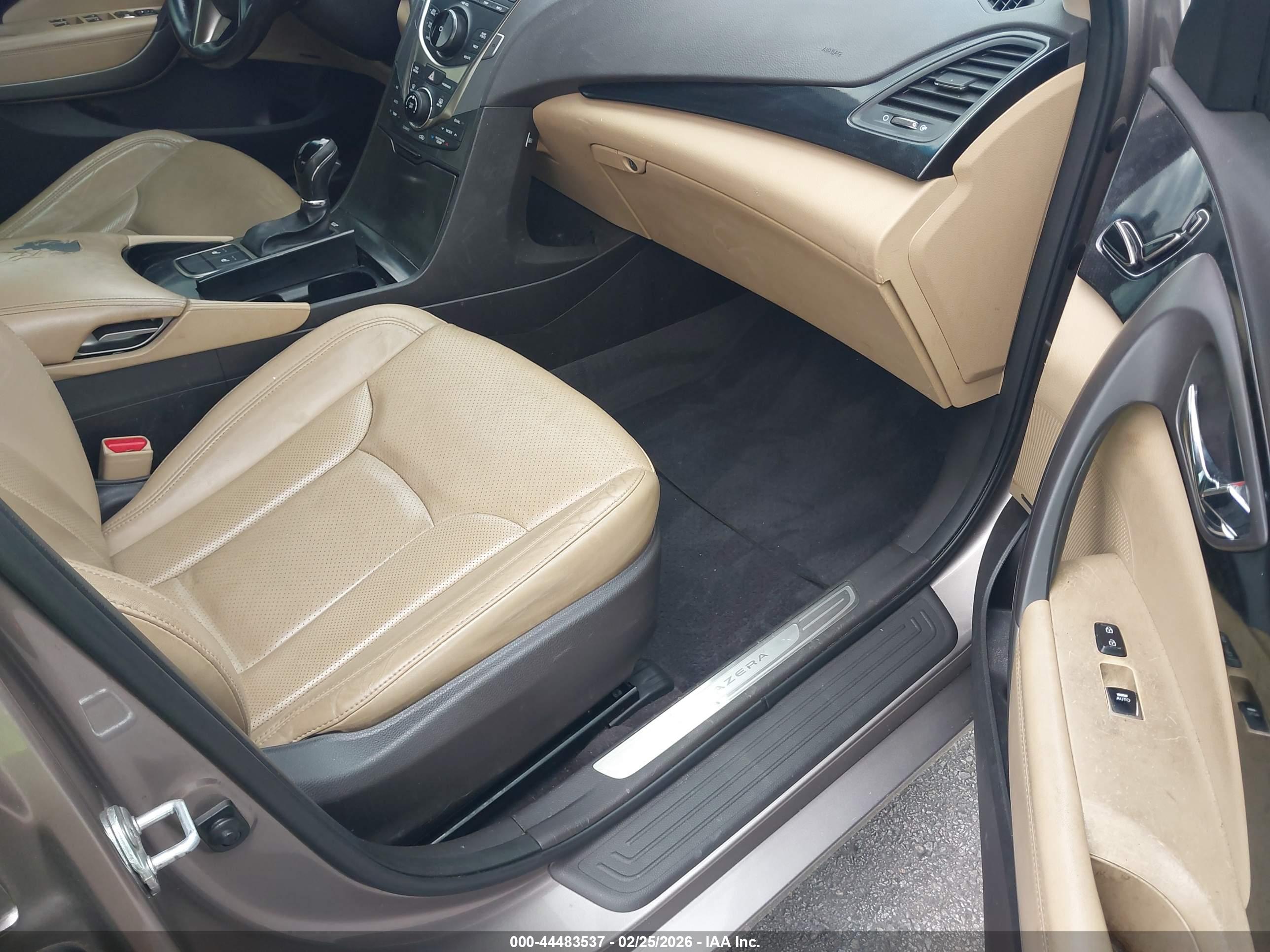 HYUNDAI AZERA image 5