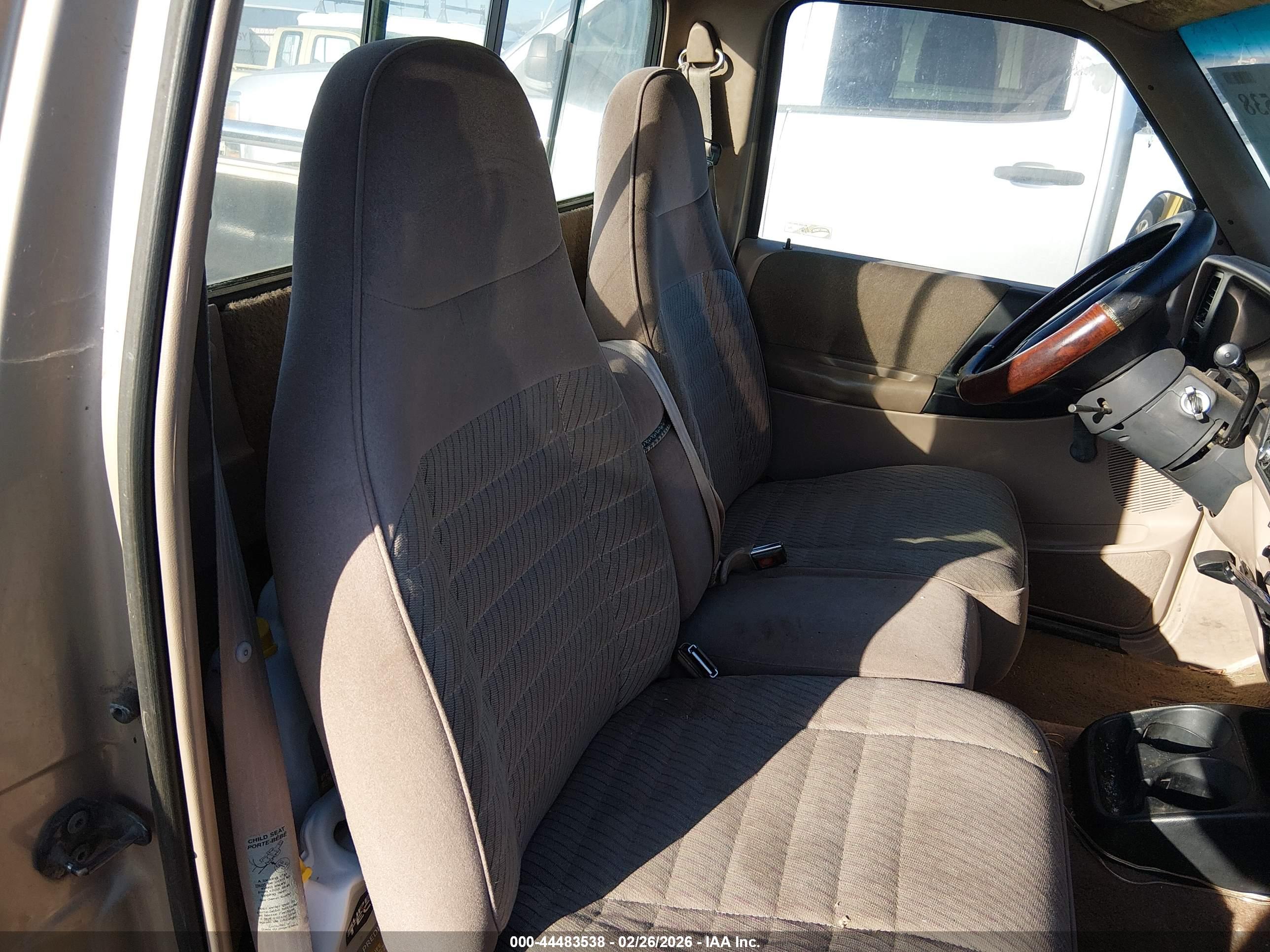 FORD RANGER image 8