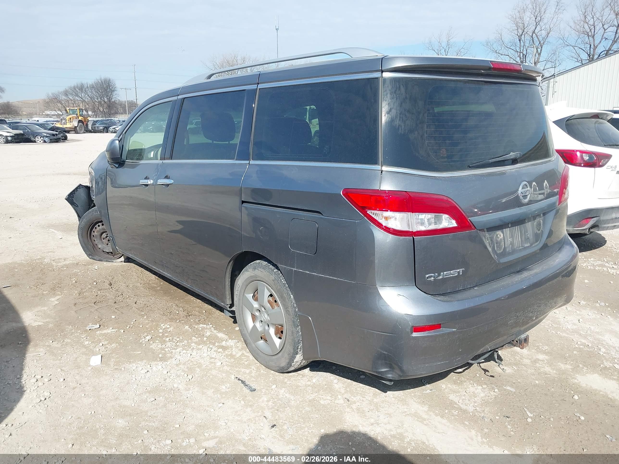NISSAN QUEST image 3