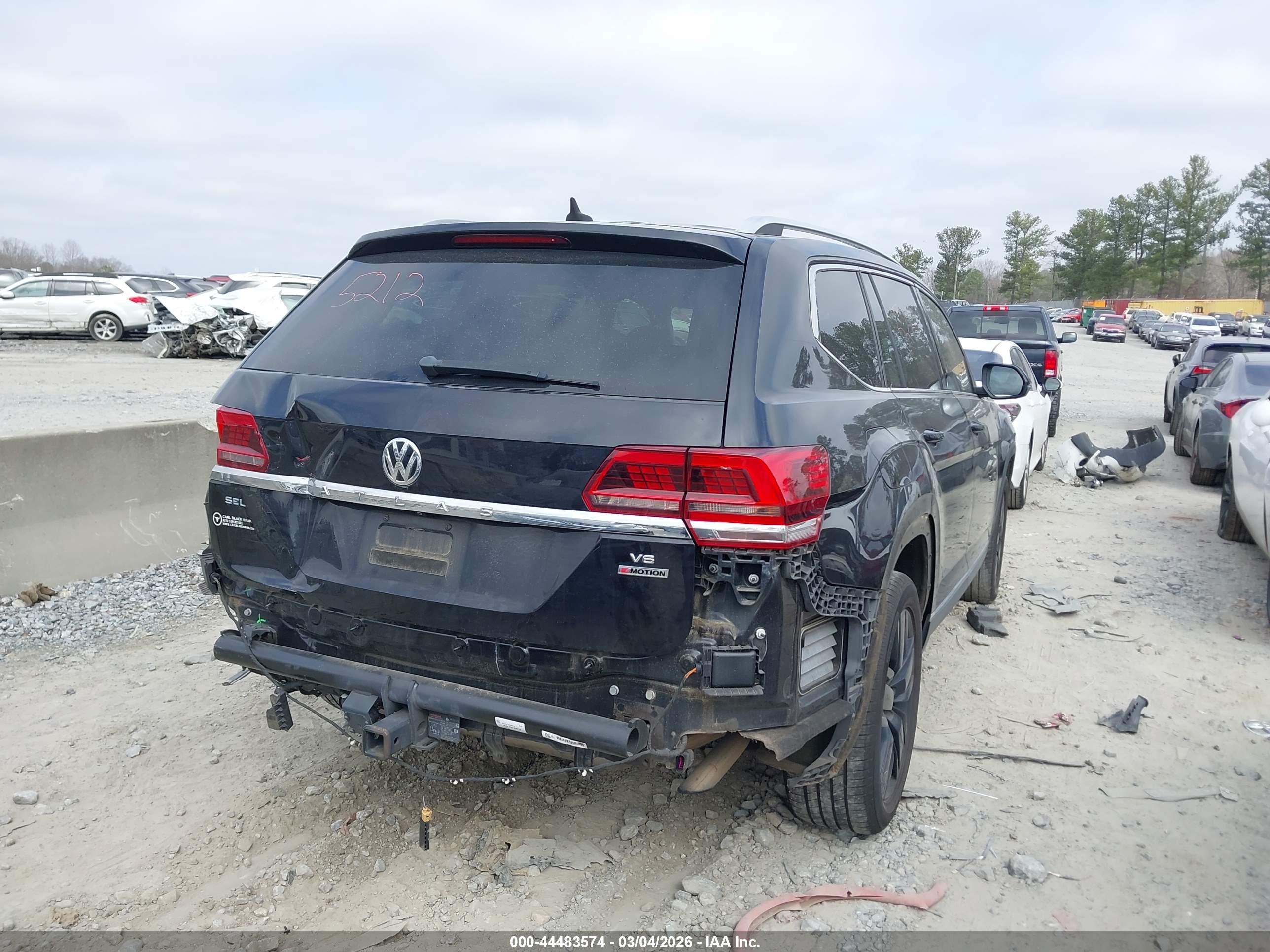 VOLKSWAGEN ATLAS image 4