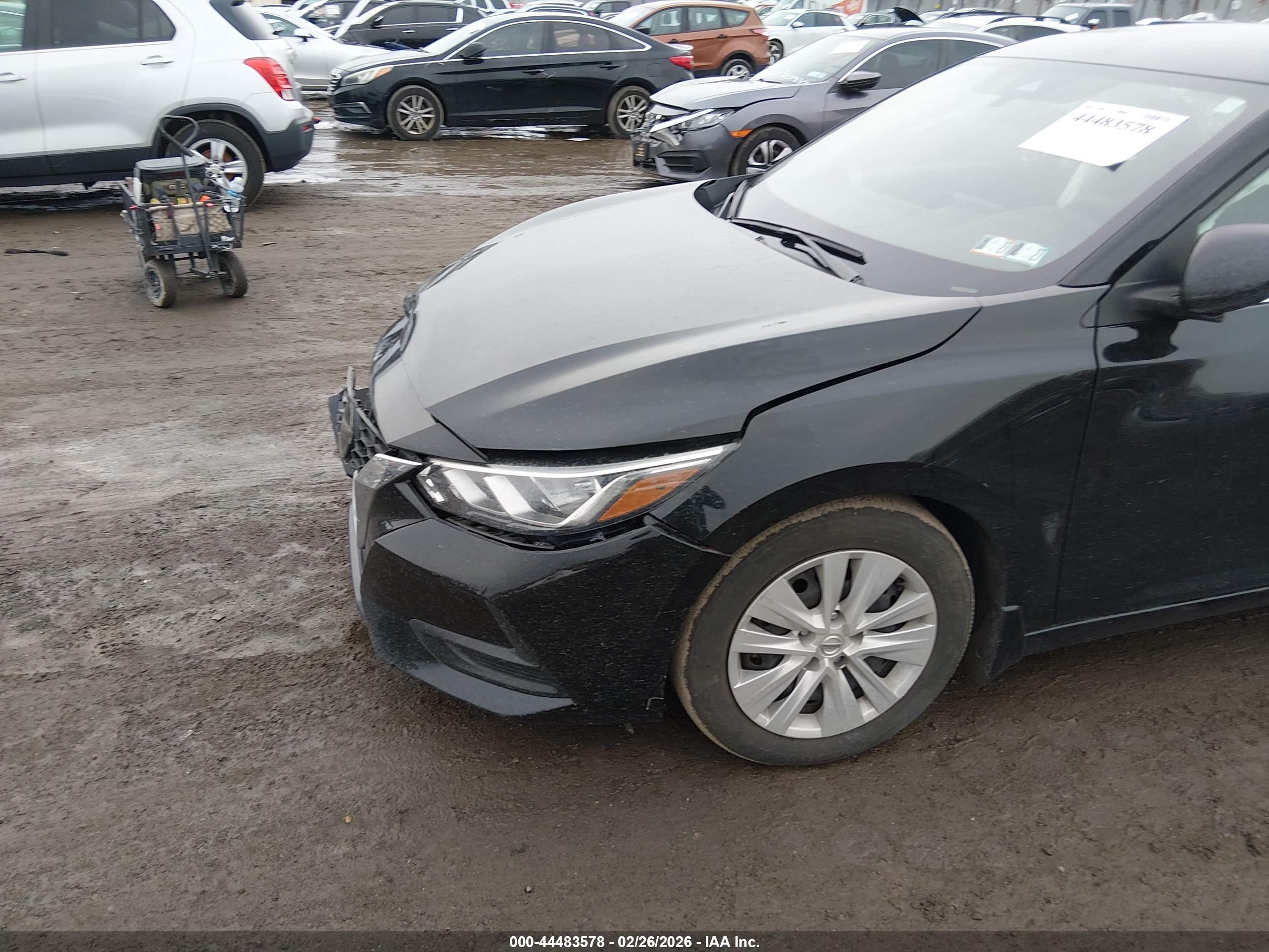 NISSAN SENTRA image 6