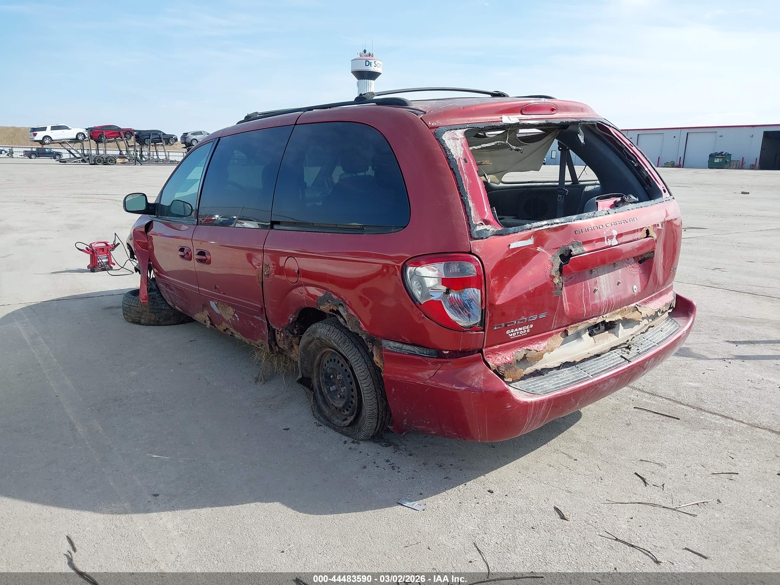DODGE GRAND image 3