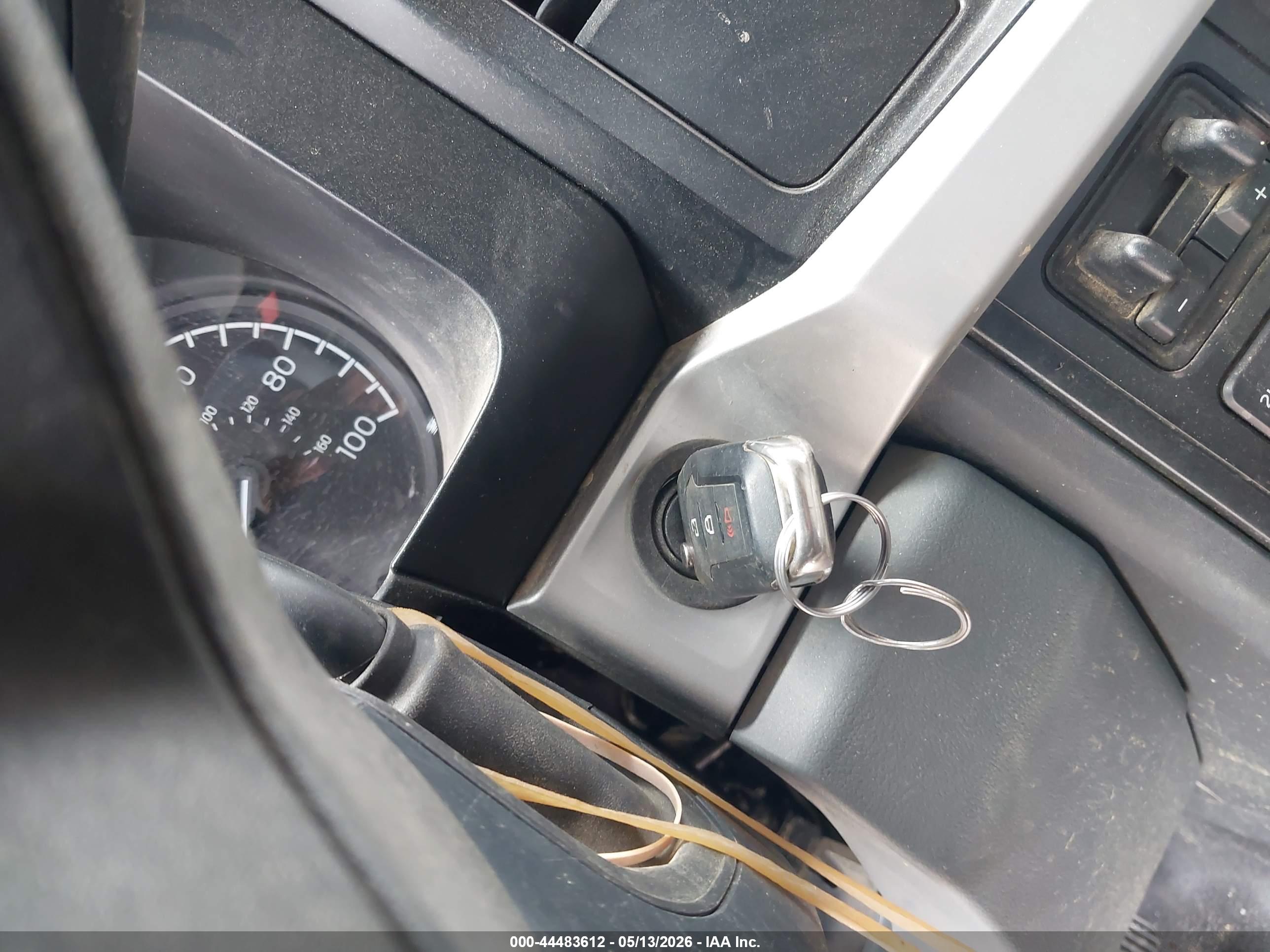 FORD F-550 image 11