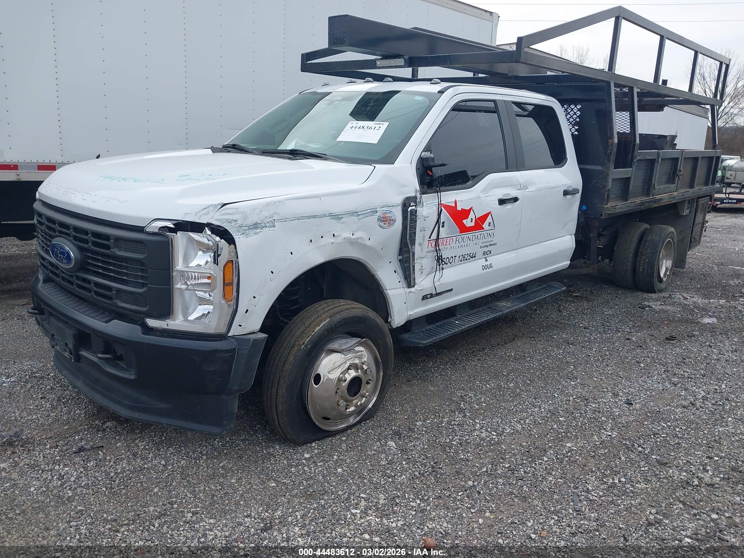 FORD F-550 image 2