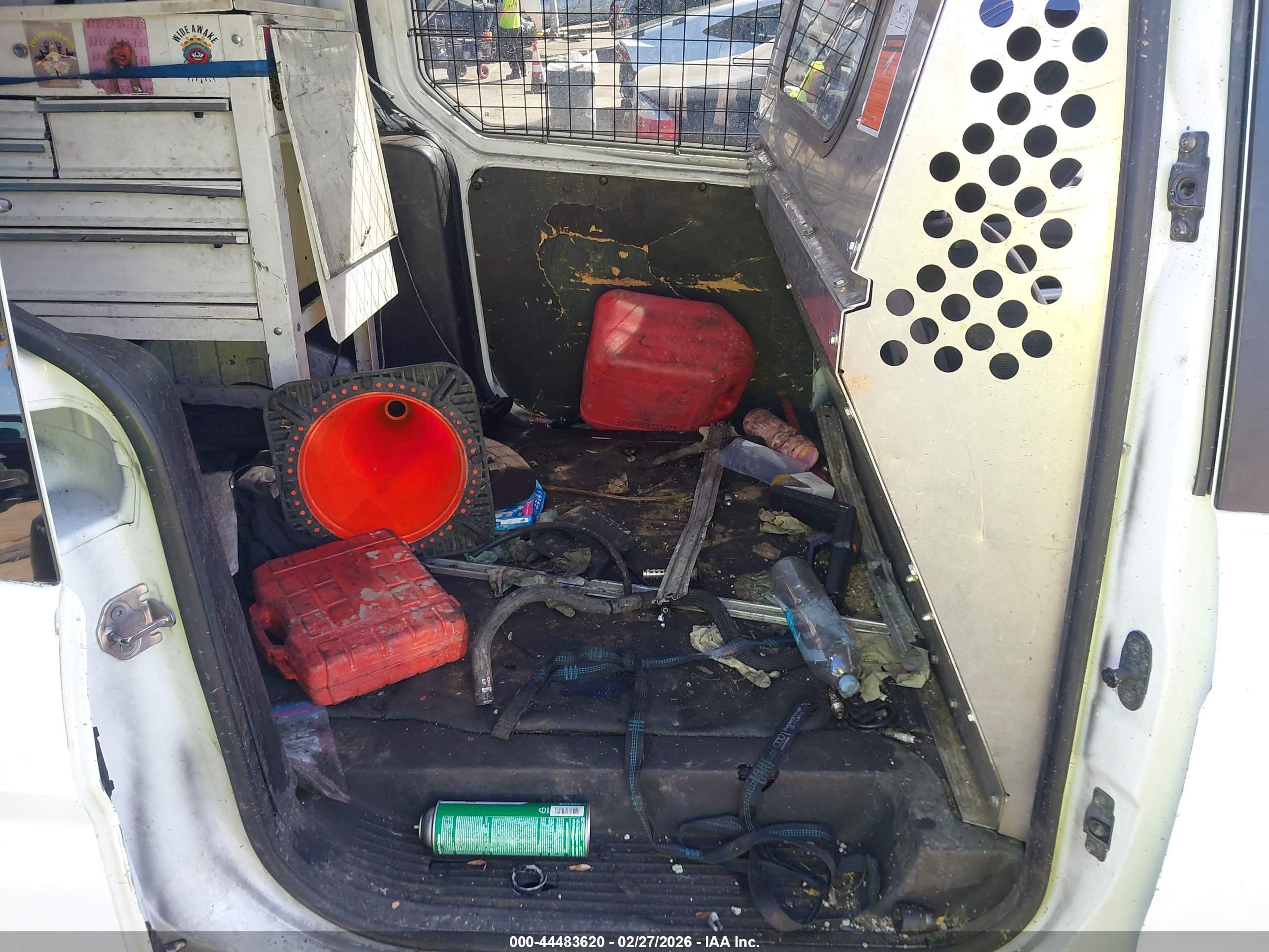 FORD TRANSIT image 8