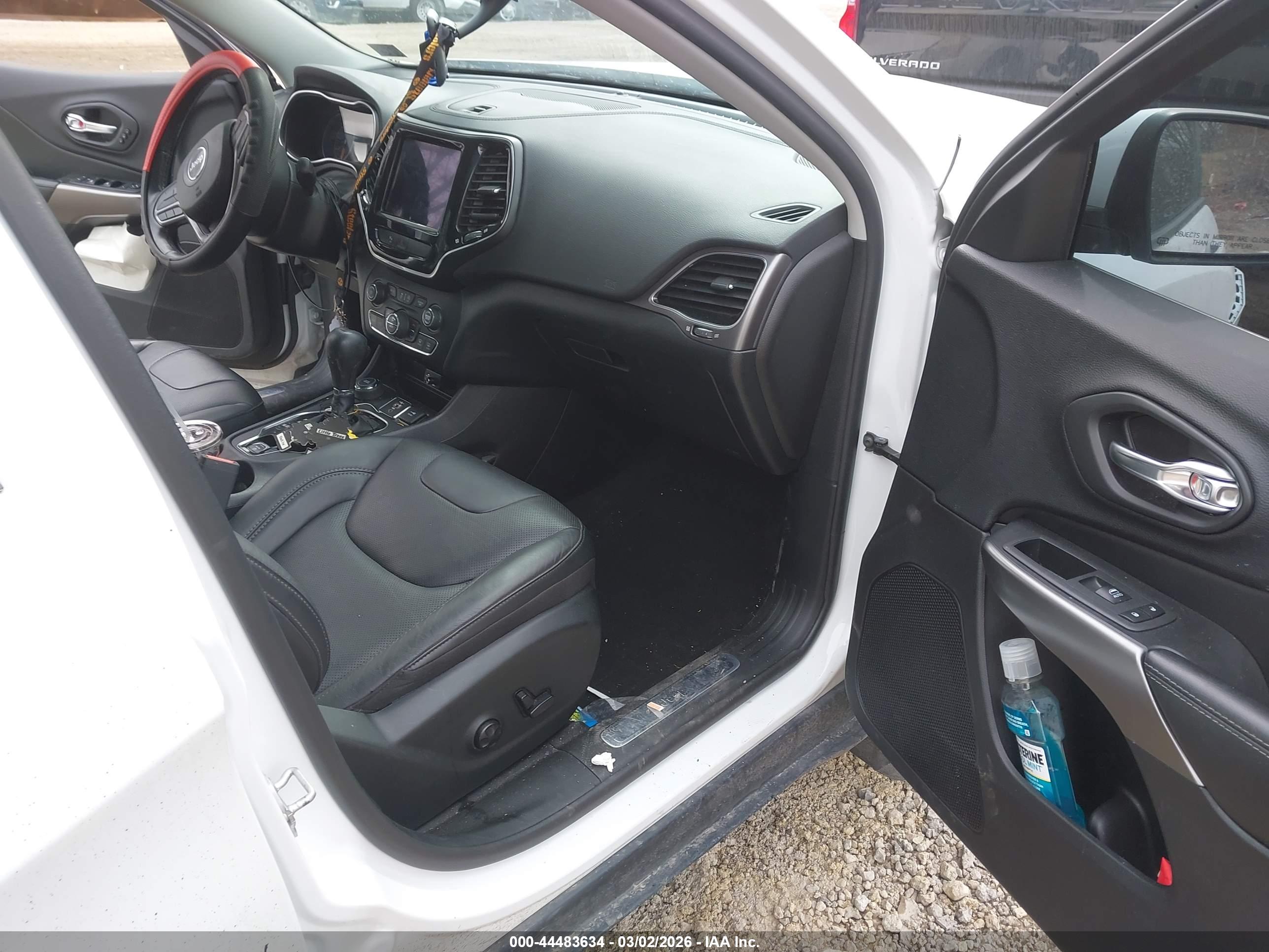 JEEP CHEROKEE image 5