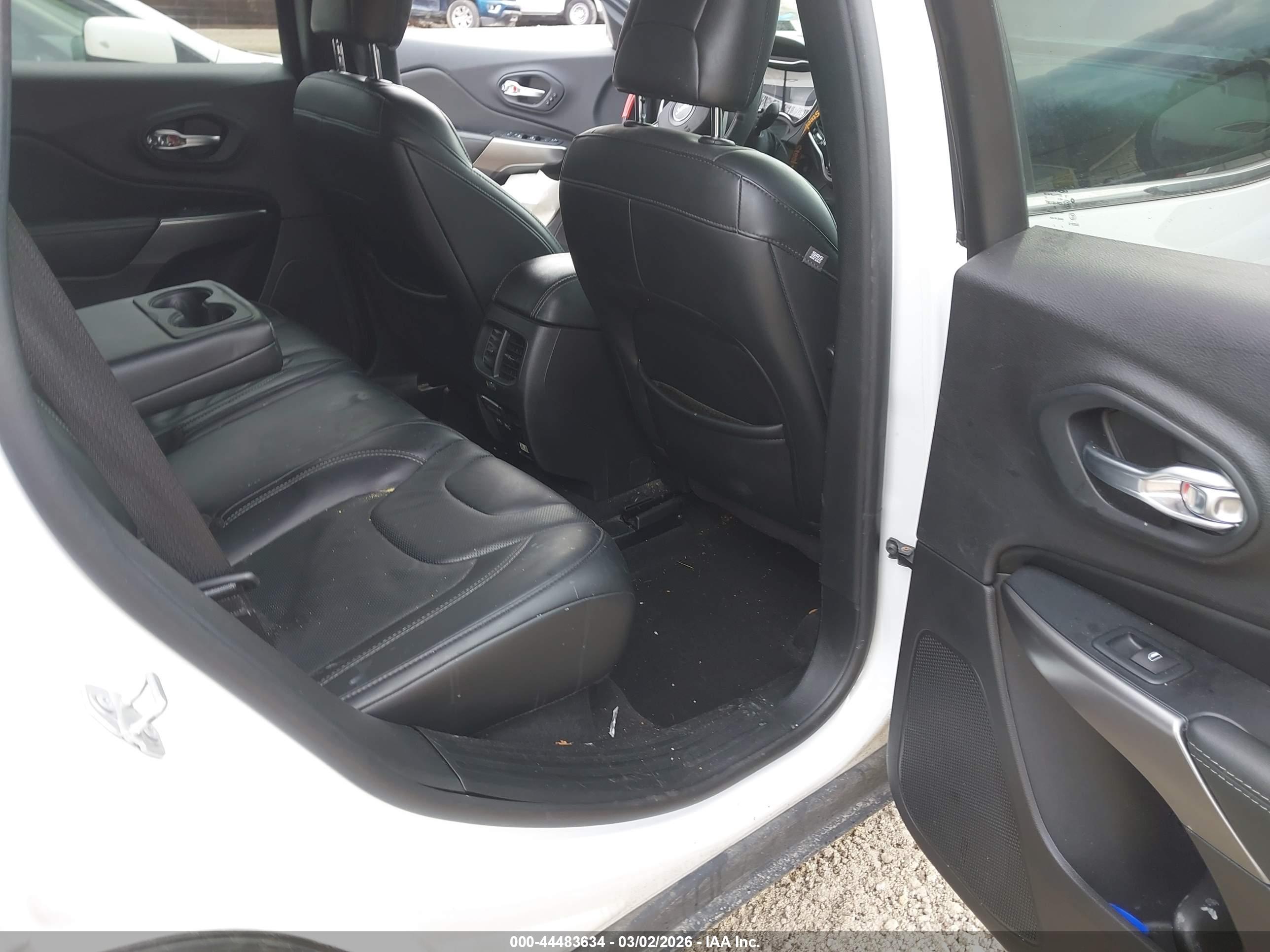 JEEP CHEROKEE image 8