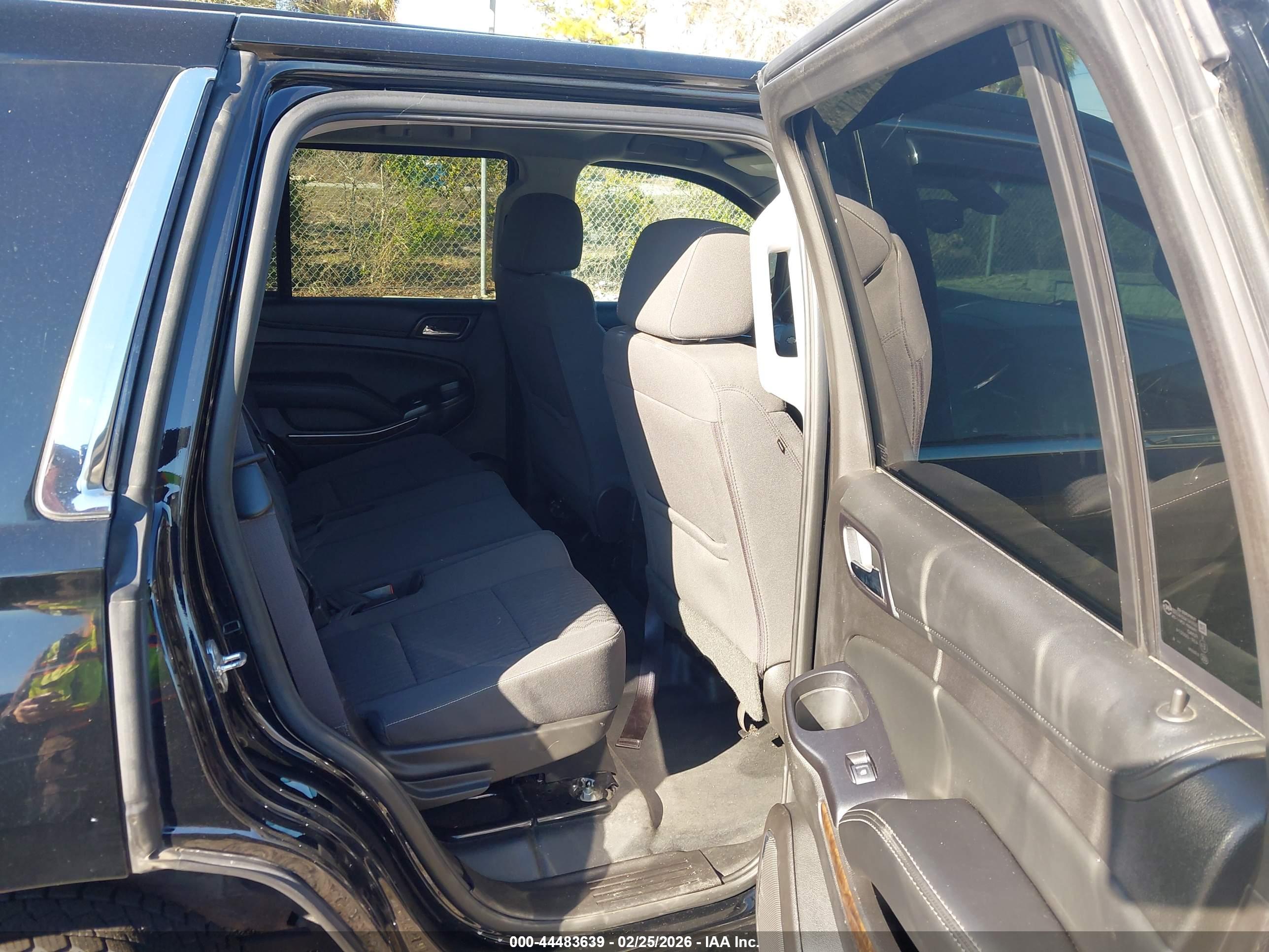 CHEVROLET TAHOE image 8
