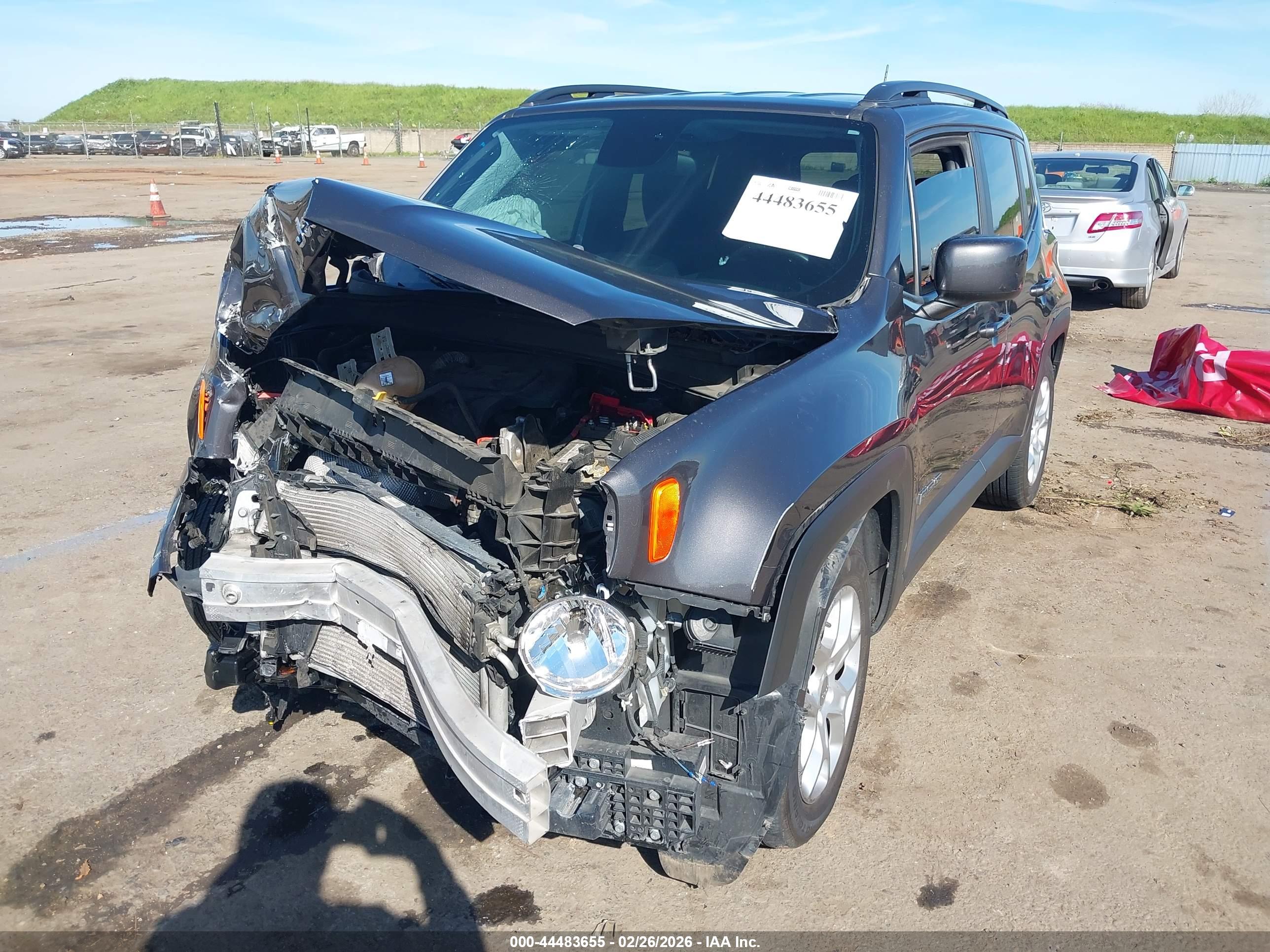 JEEP RENEGADE image 2
