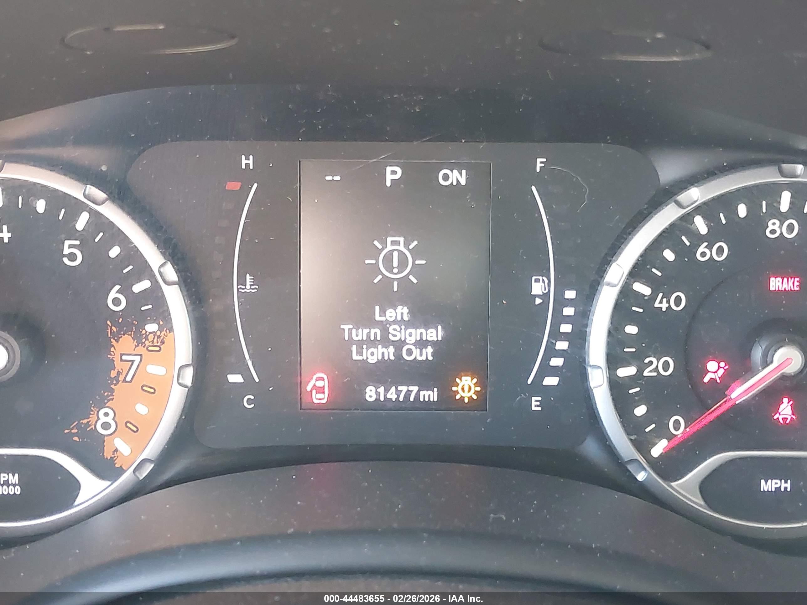 JEEP RENEGADE image 7