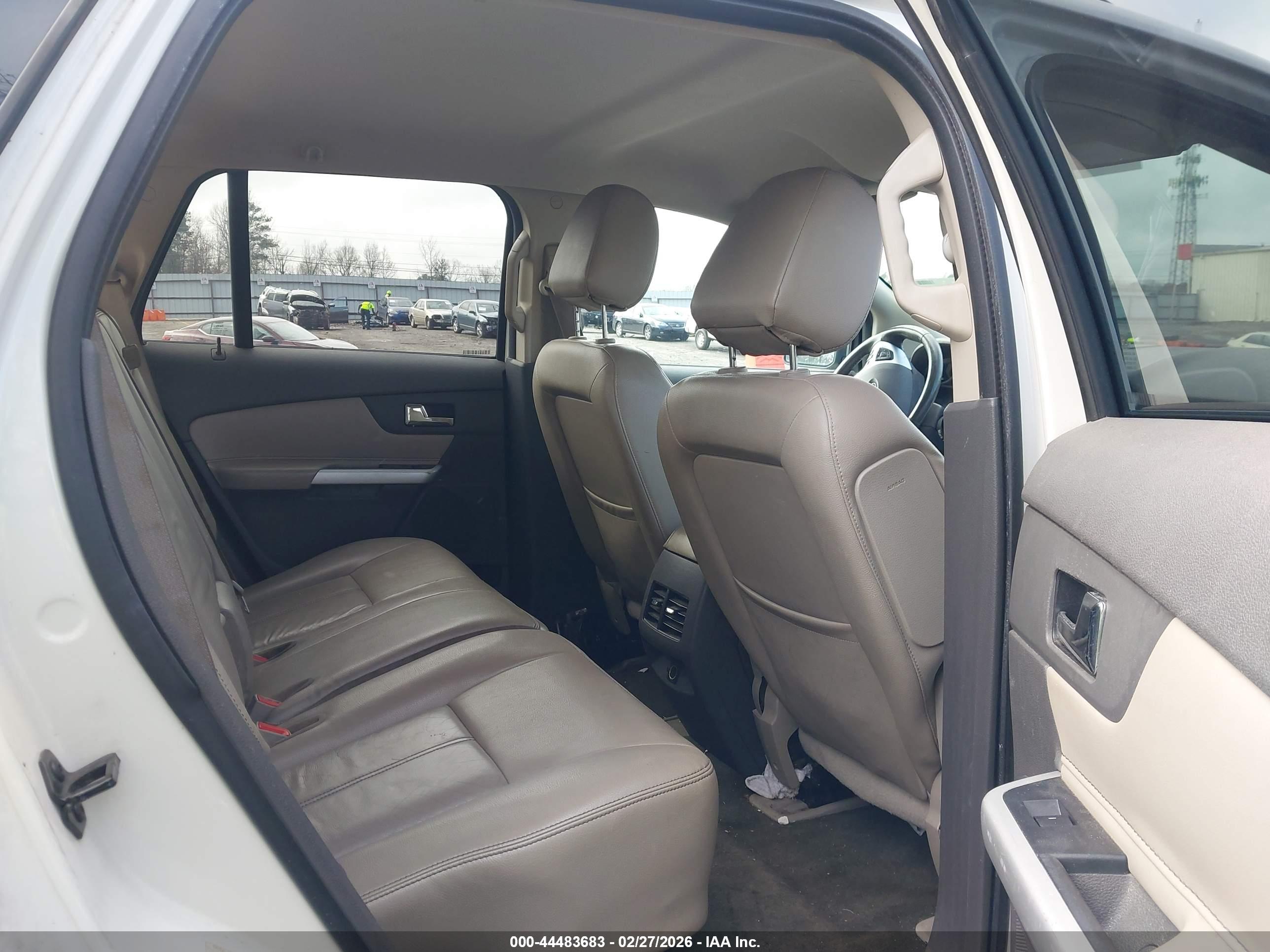 FORD EDGE image 8
