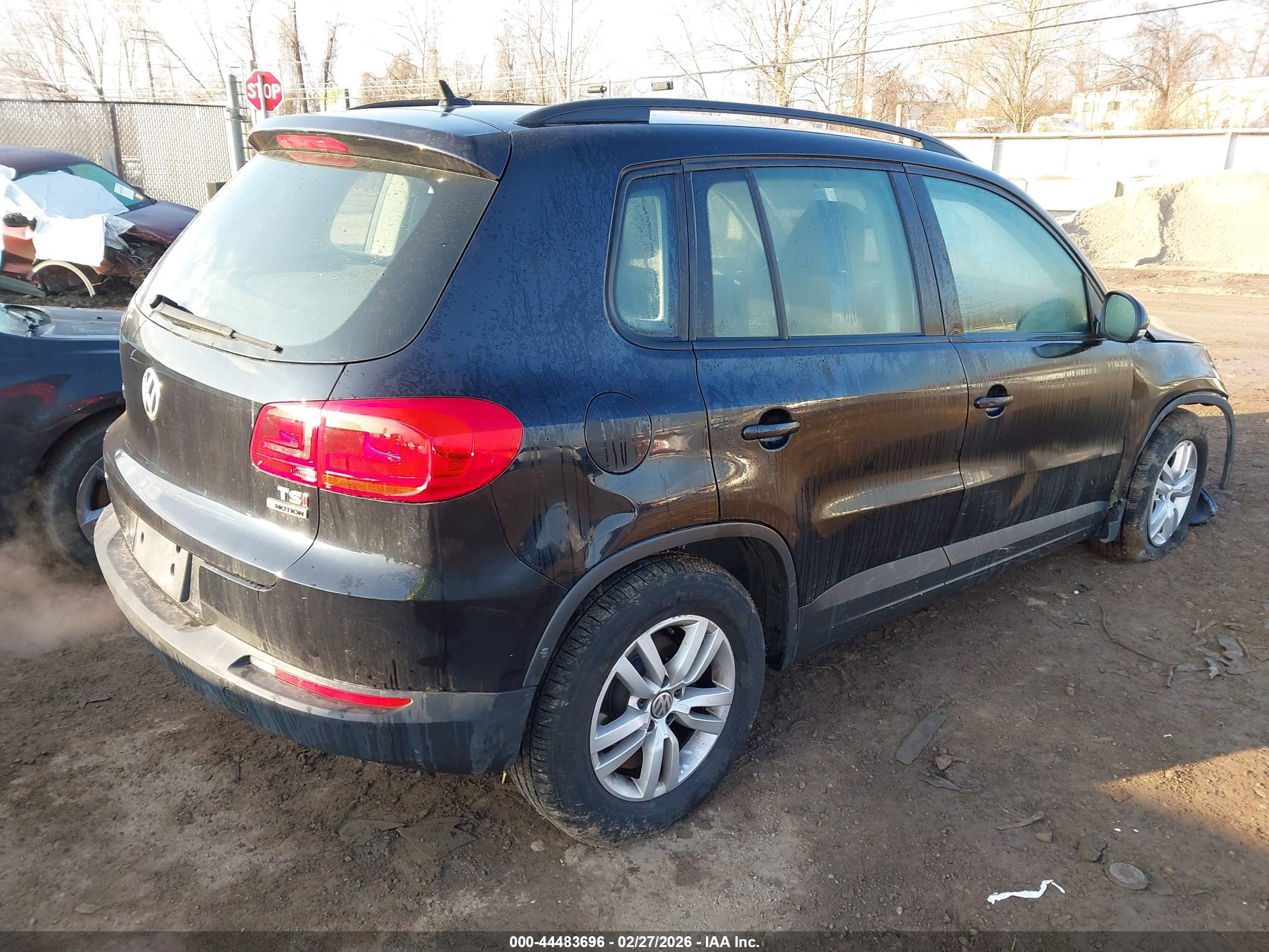 VOLKSWAGEN TIGUAN image 4