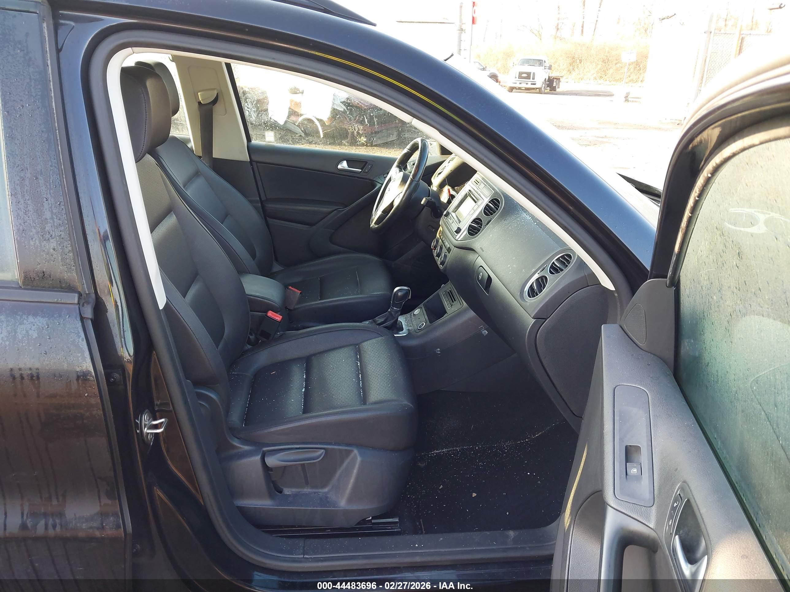 VOLKSWAGEN TIGUAN image 5