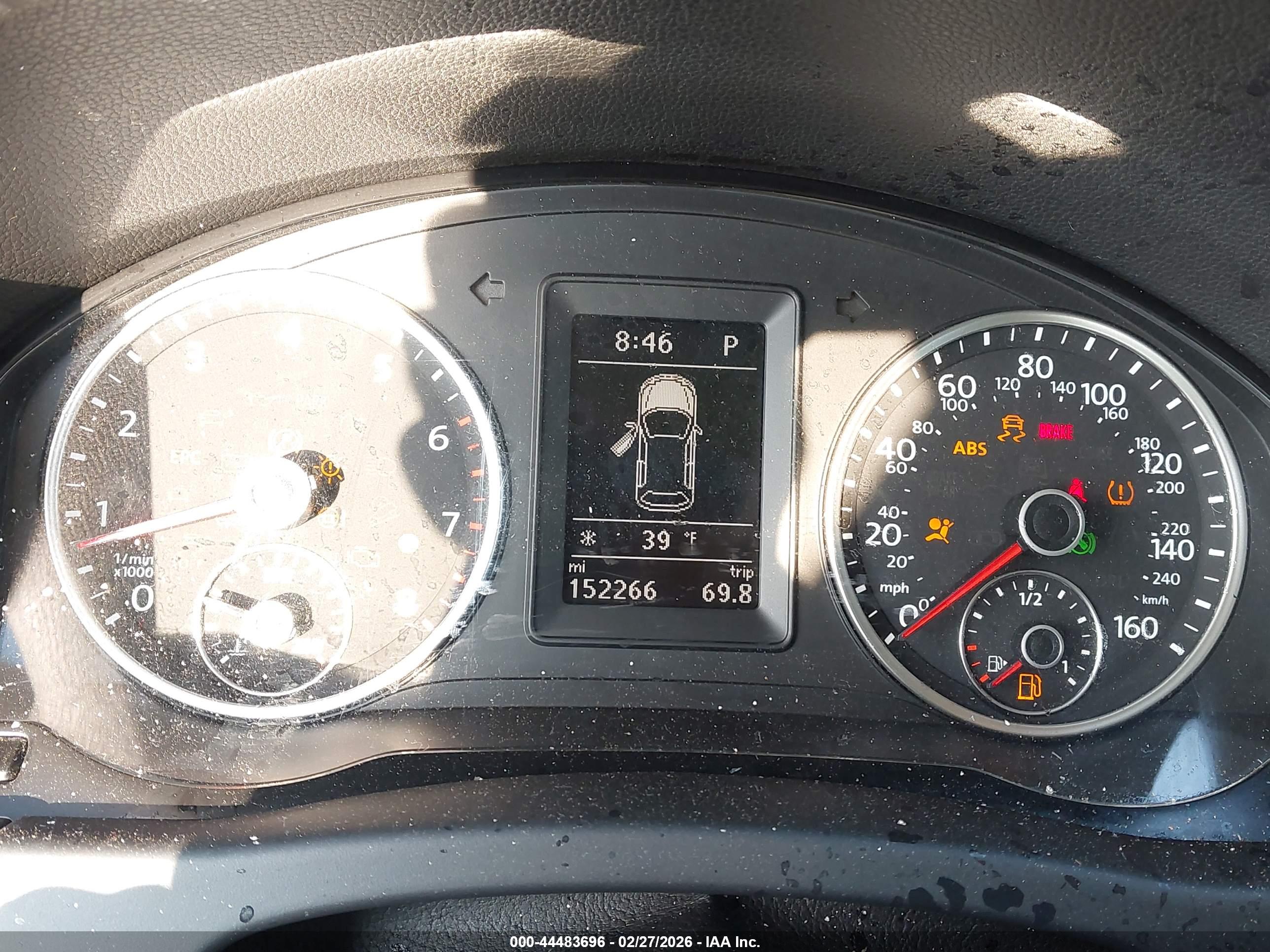 VOLKSWAGEN TIGUAN image 7