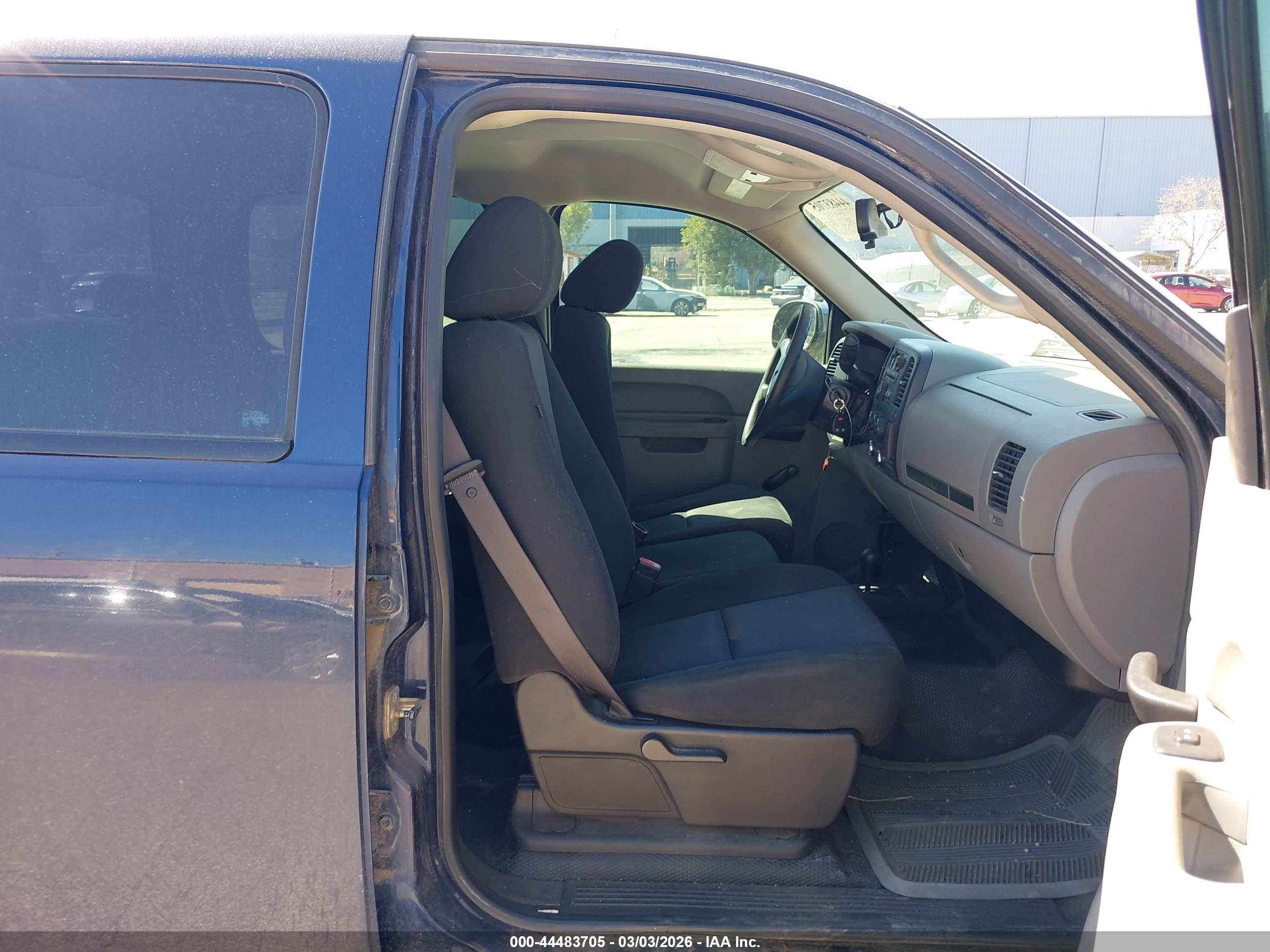 GMC SIERRA image 5