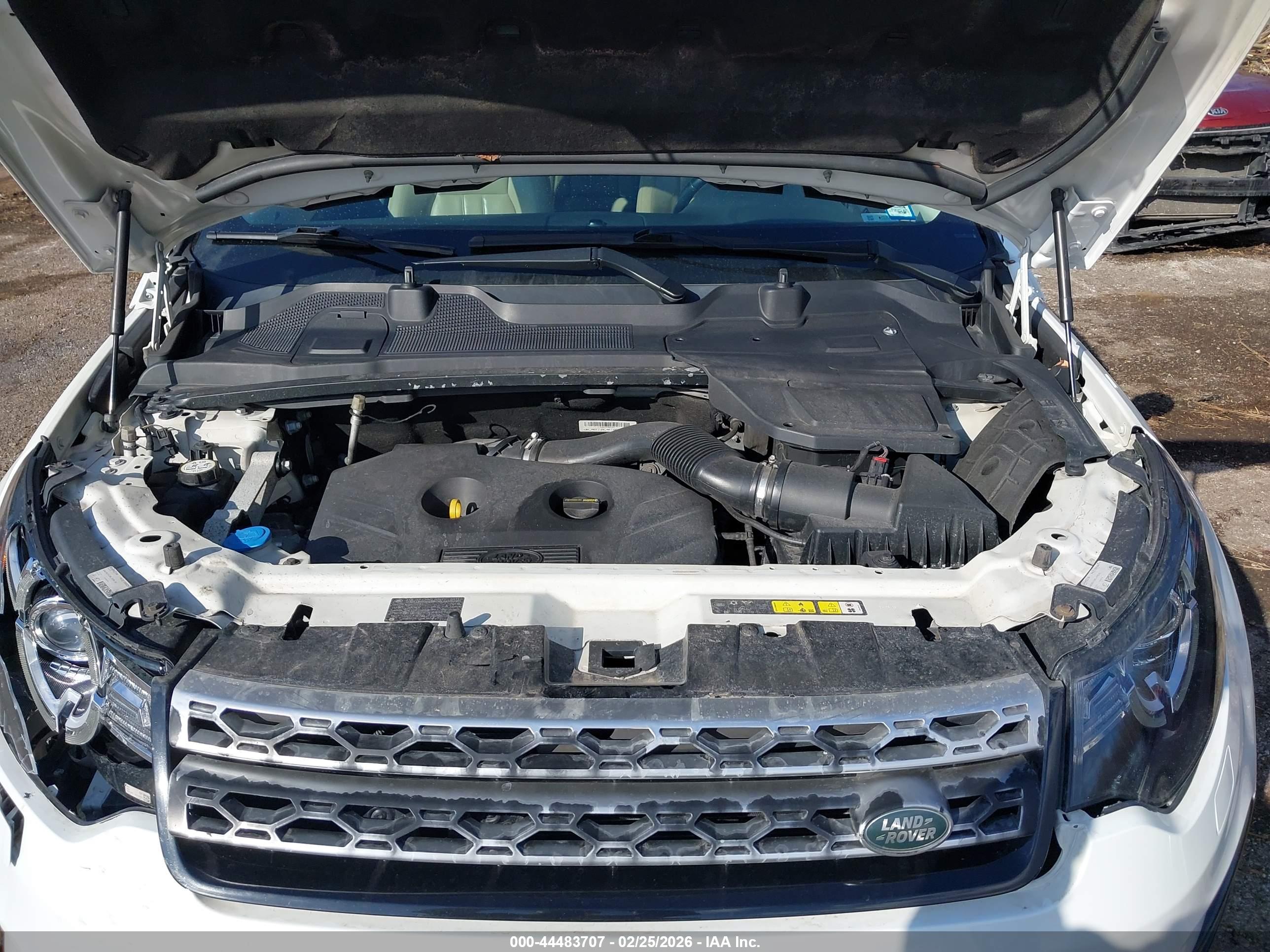 LAND ROVER image 10