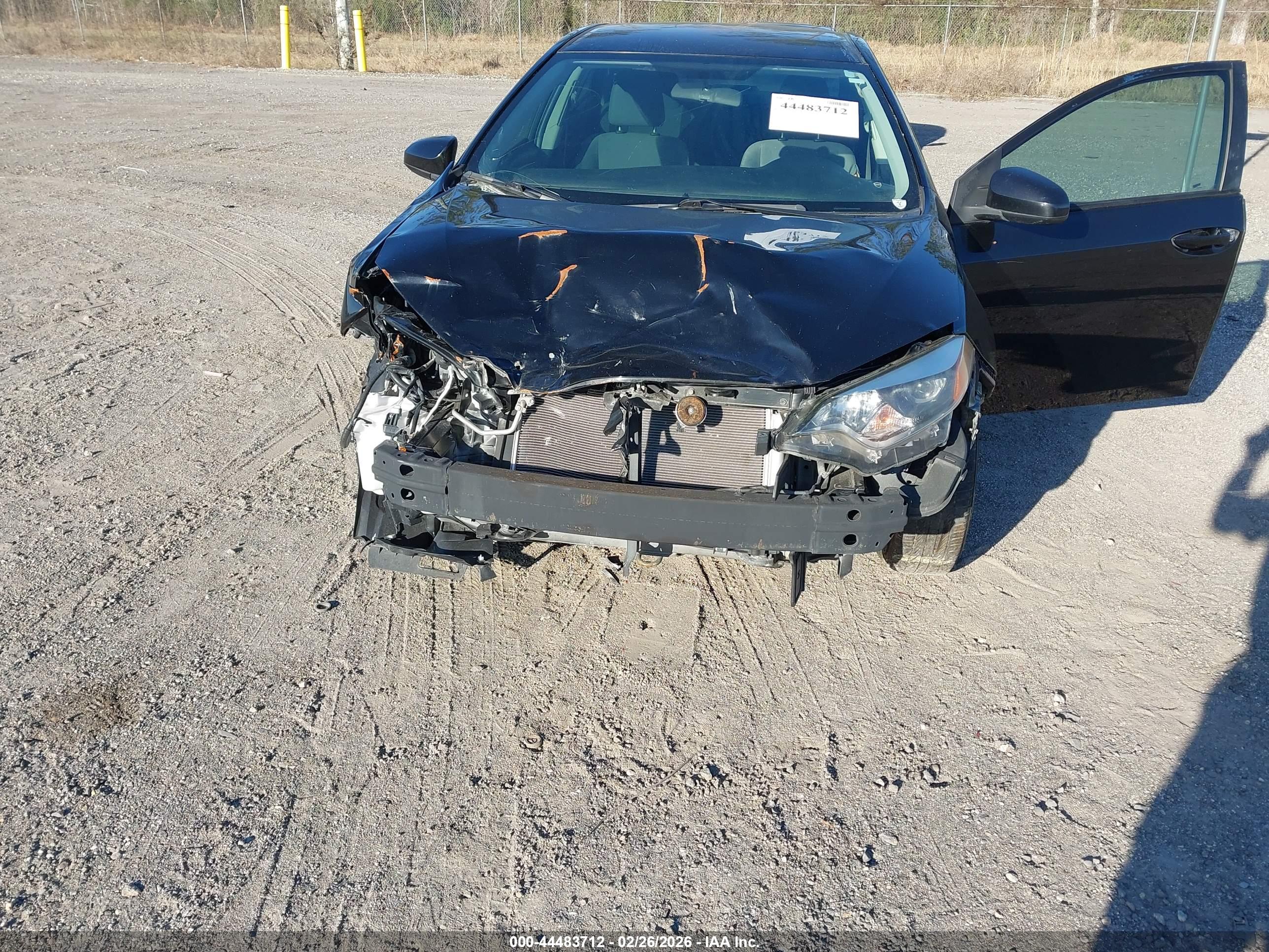 TOYOTA COROLLA image 6