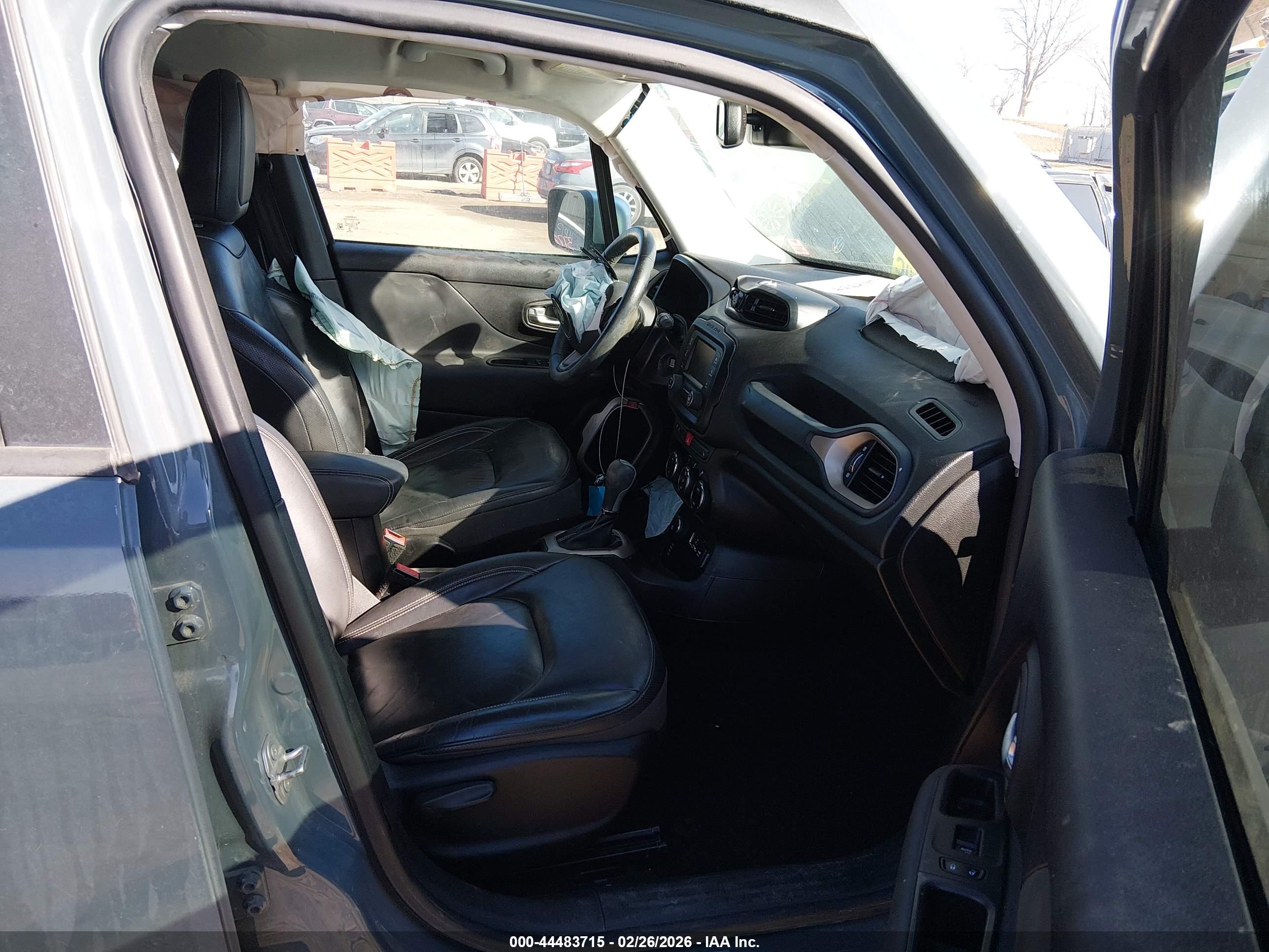 JEEP RENEGADE image 5