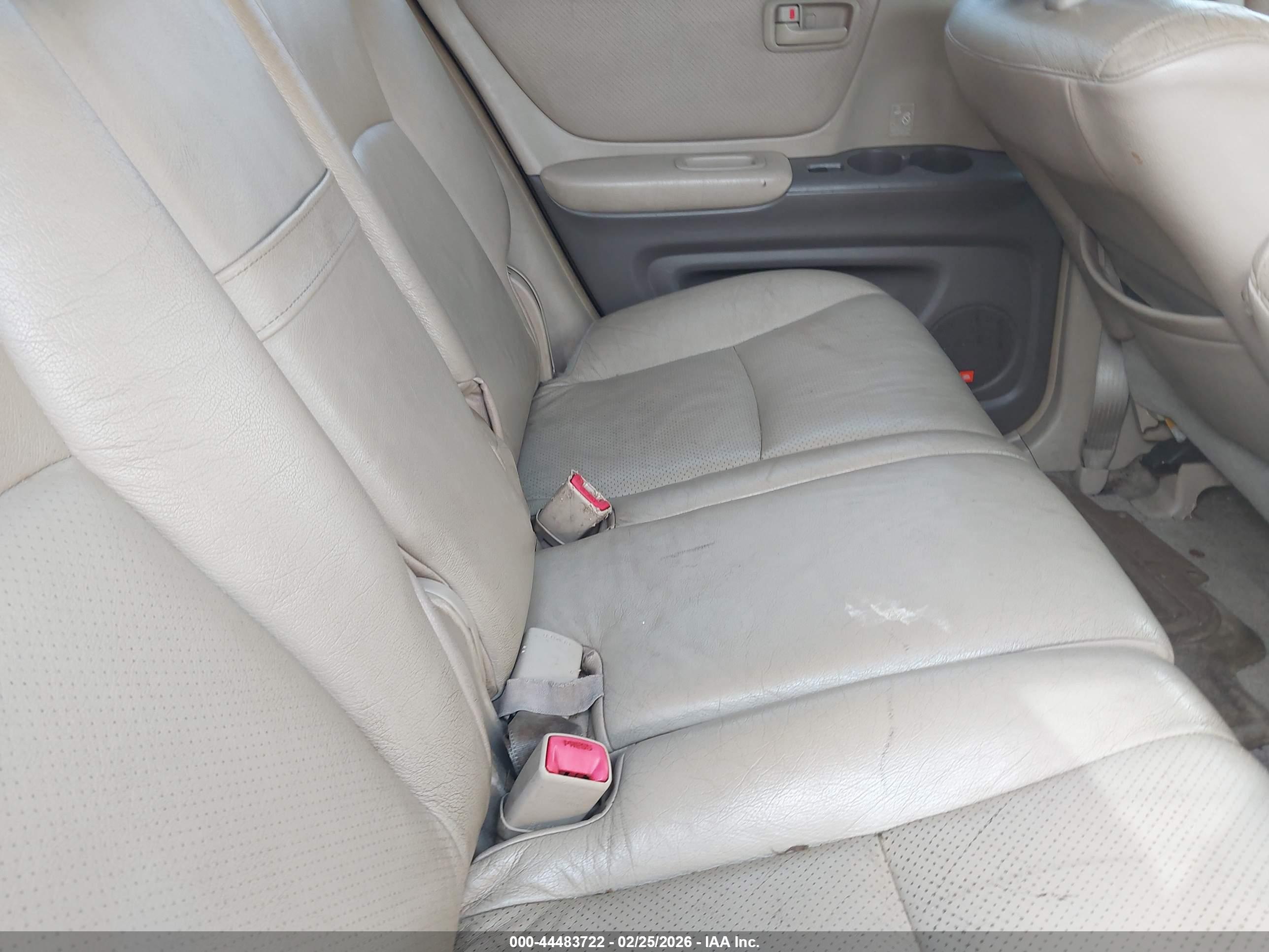 TOYOTA HIGHLANDER image 8
