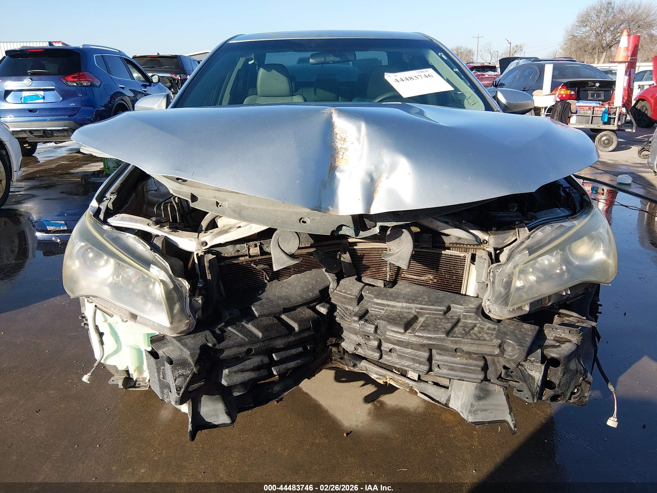 TOYOTA CAMRY image 6