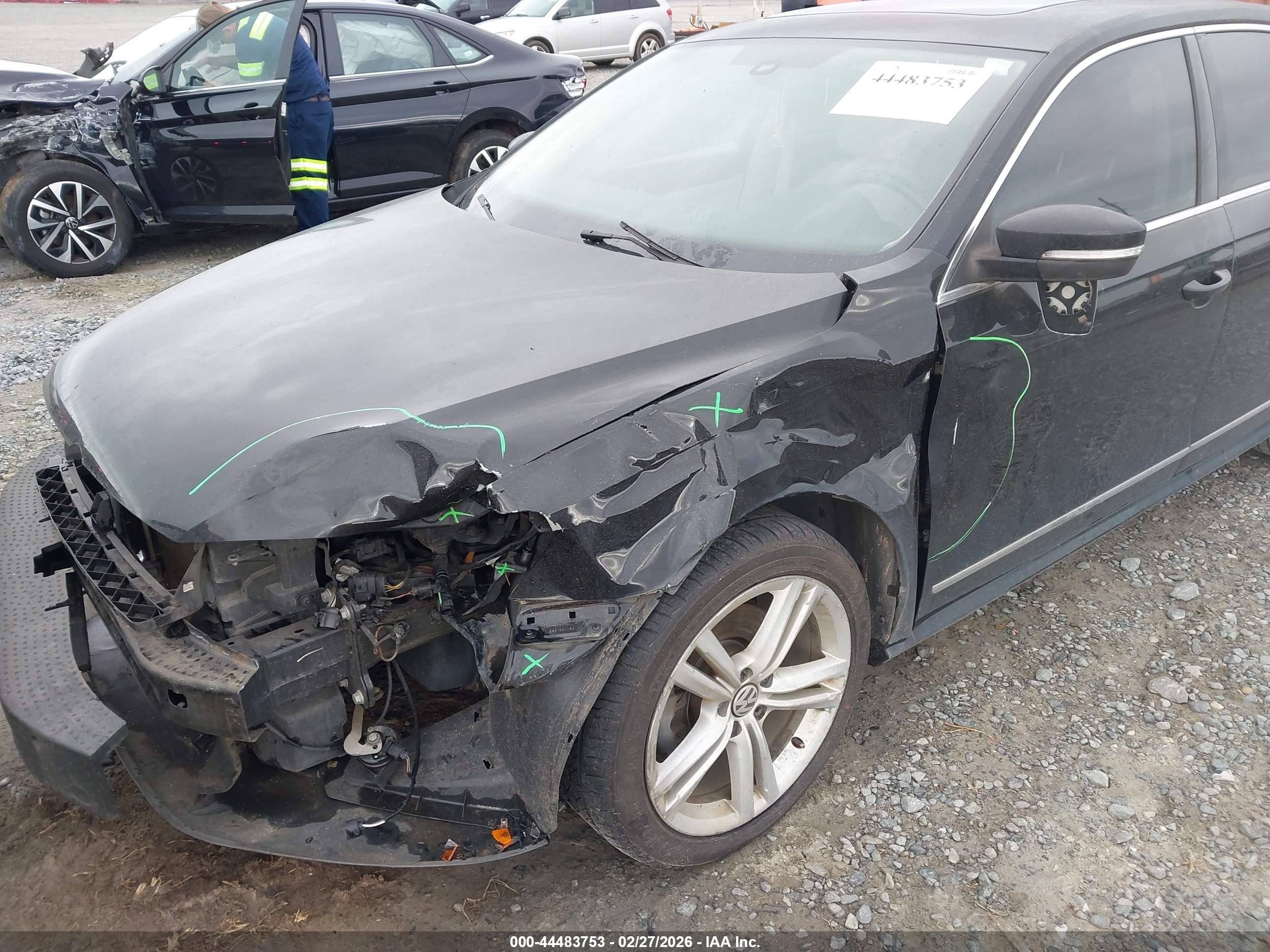 VOLKSWAGEN PASSAT image 6