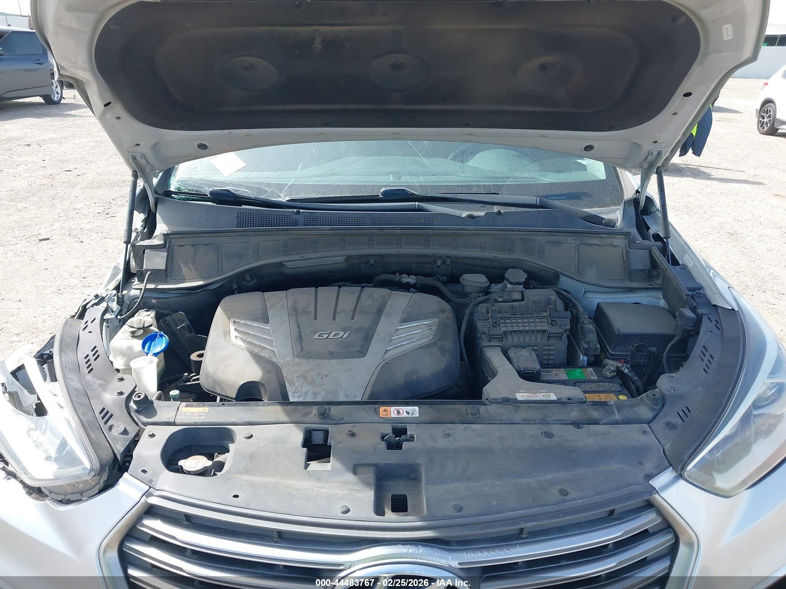 HYUNDAI SANTA image 10