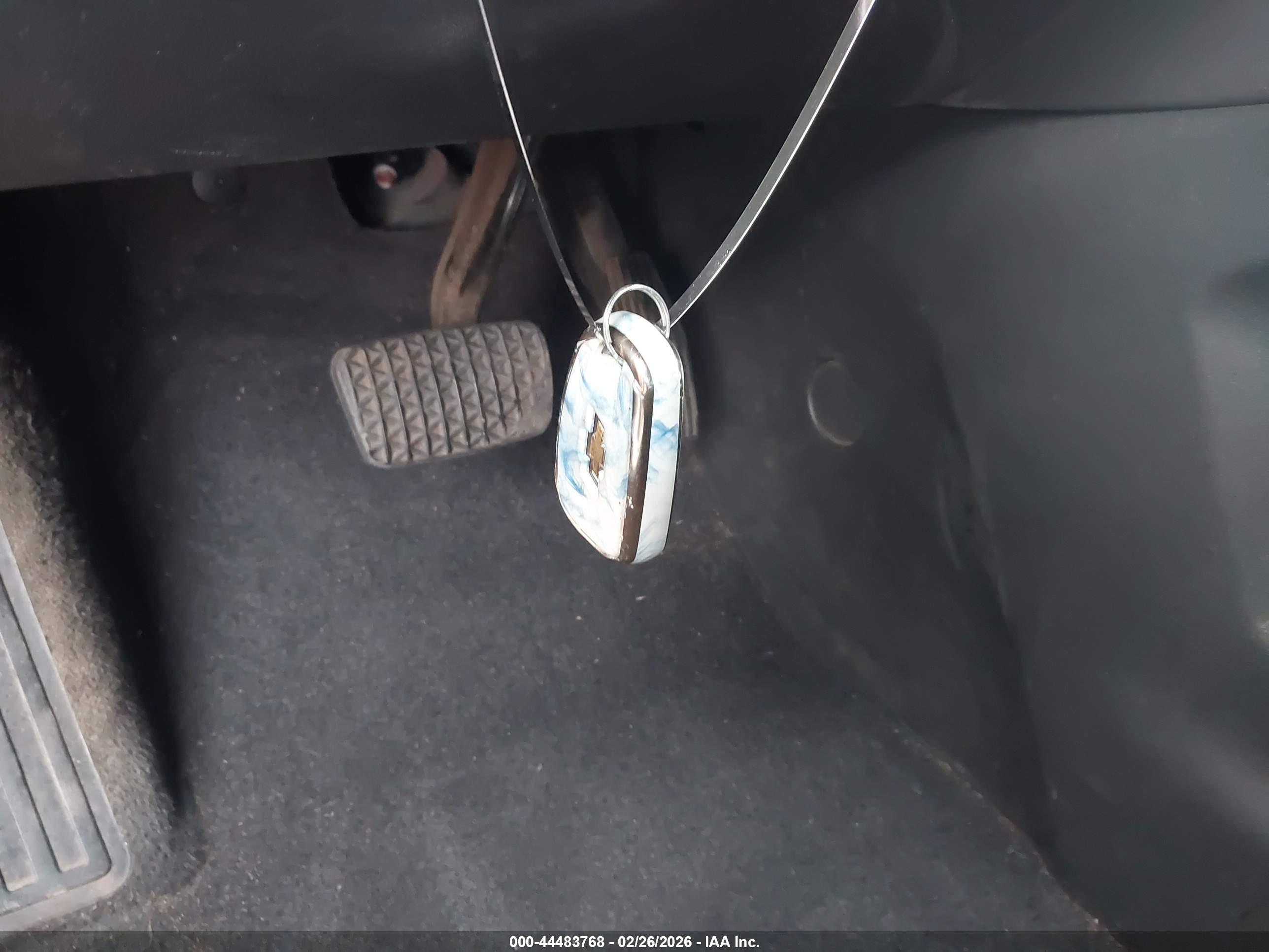 CHEVROLET EQUINOX image 11