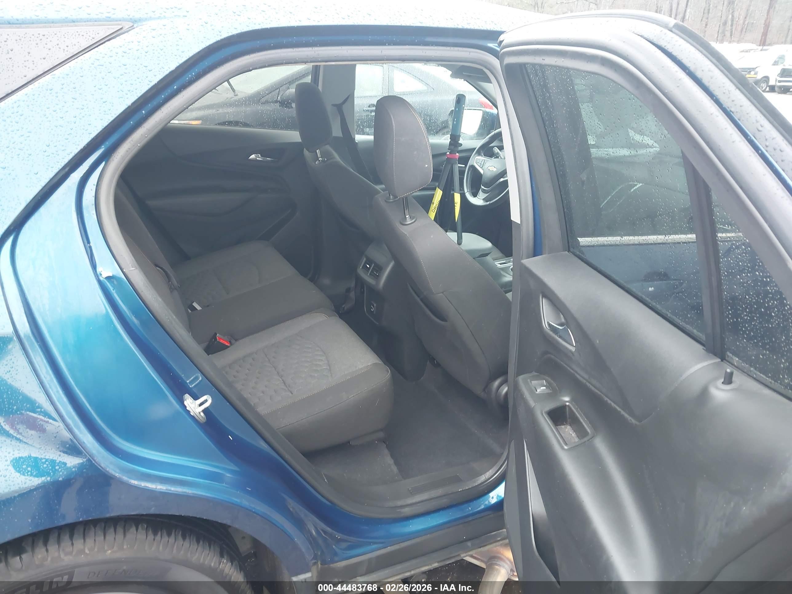 CHEVROLET EQUINOX image 8