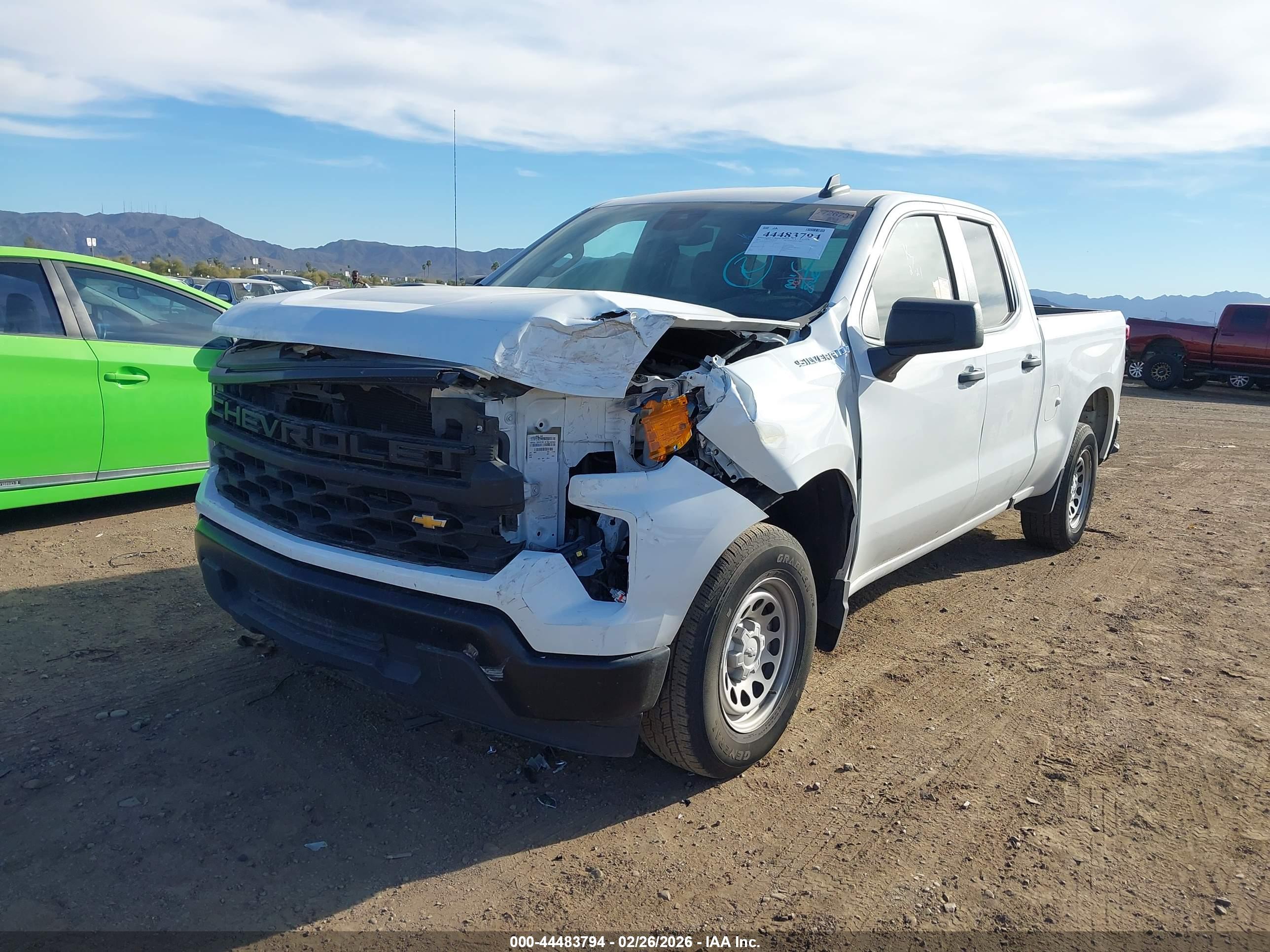 CHEVROLET SILVERADO image 6