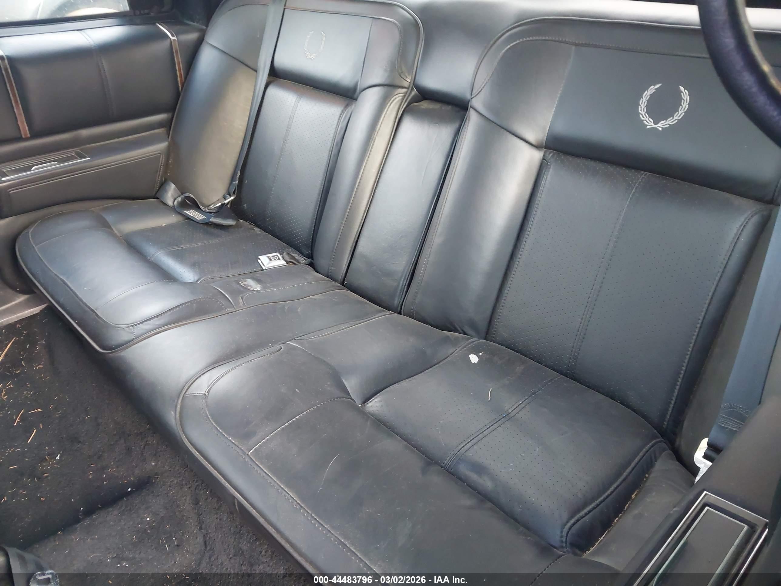 CADILLAC DEVILLE image 8