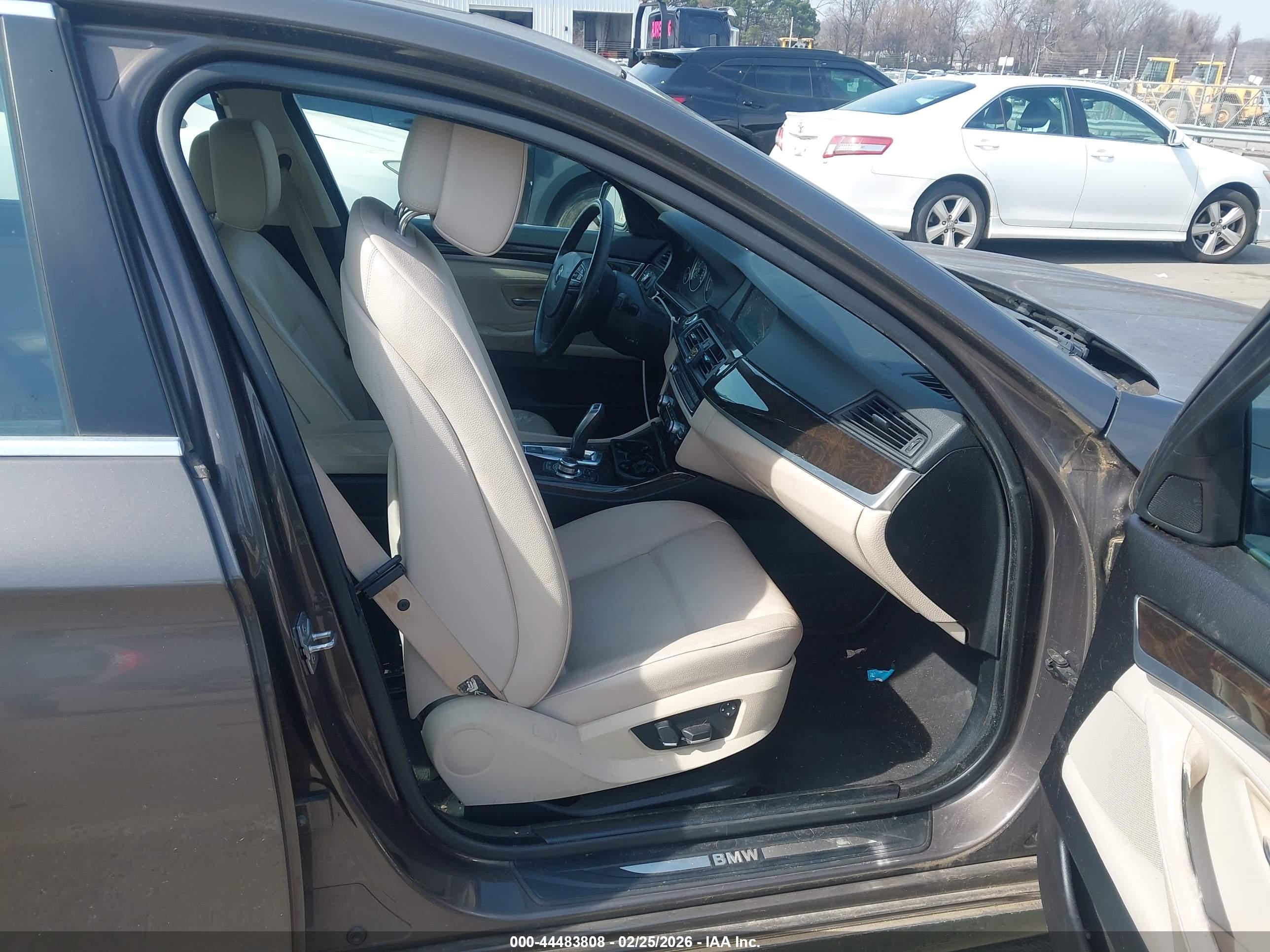 BMW 535I image 5
