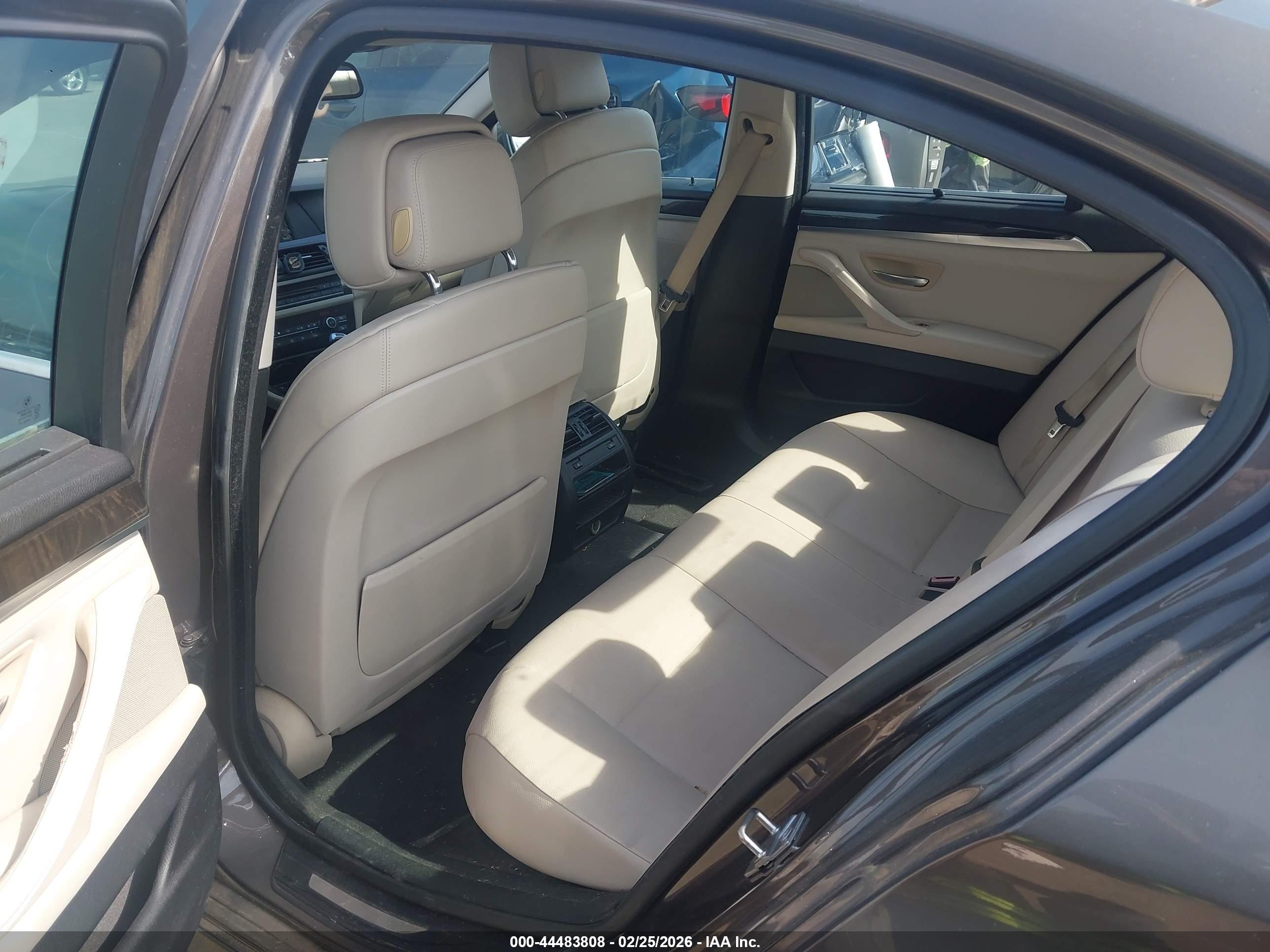 BMW 535I image 8